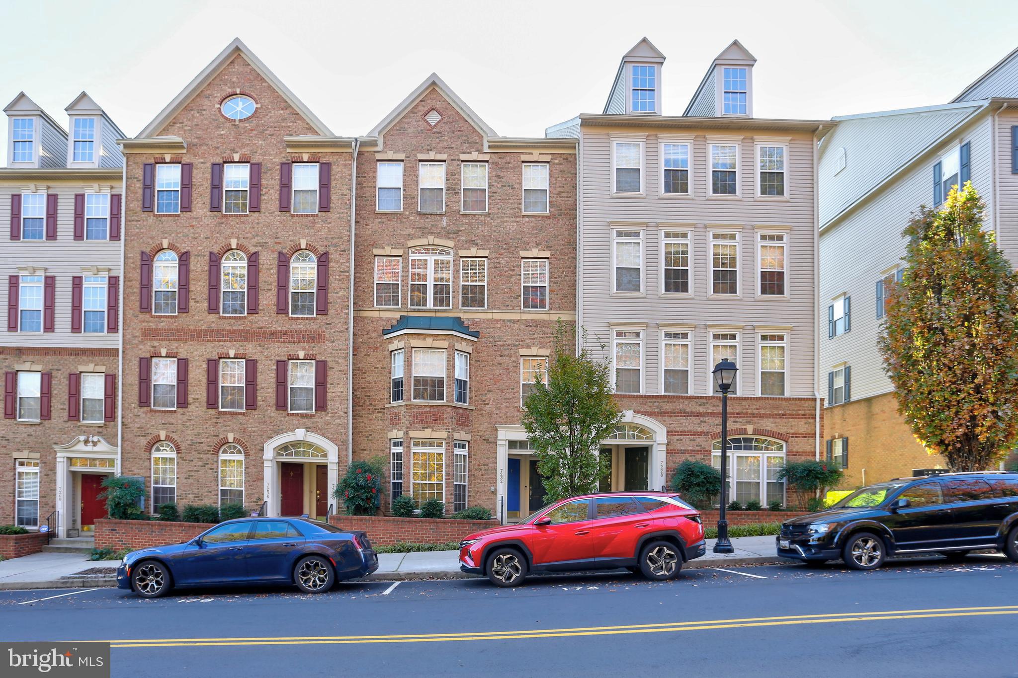 ELKRIDGE CROSSING - Residential