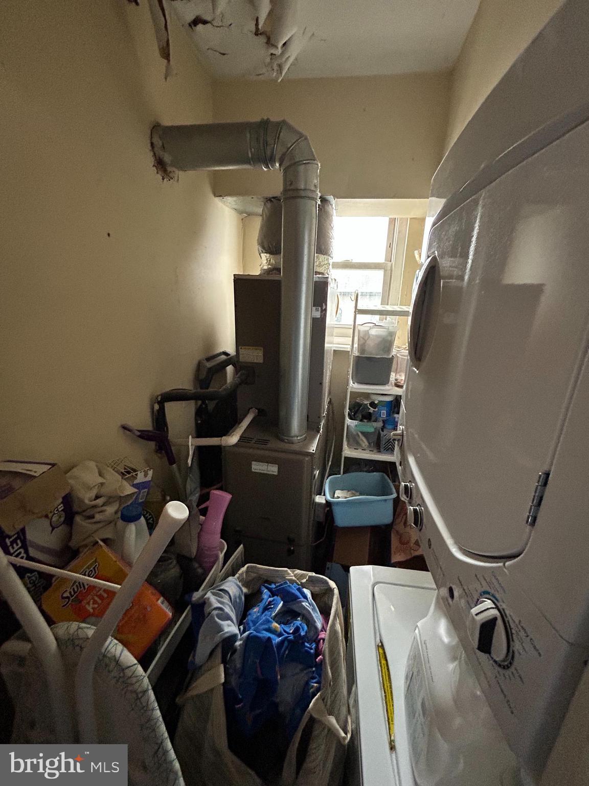 EAST FALLS - Residential Income