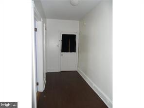 EAST FALLS - Residential Income