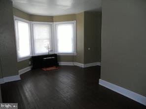 EAST FALLS - Residential Income