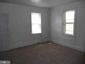 EAST FALLS - Residential Income