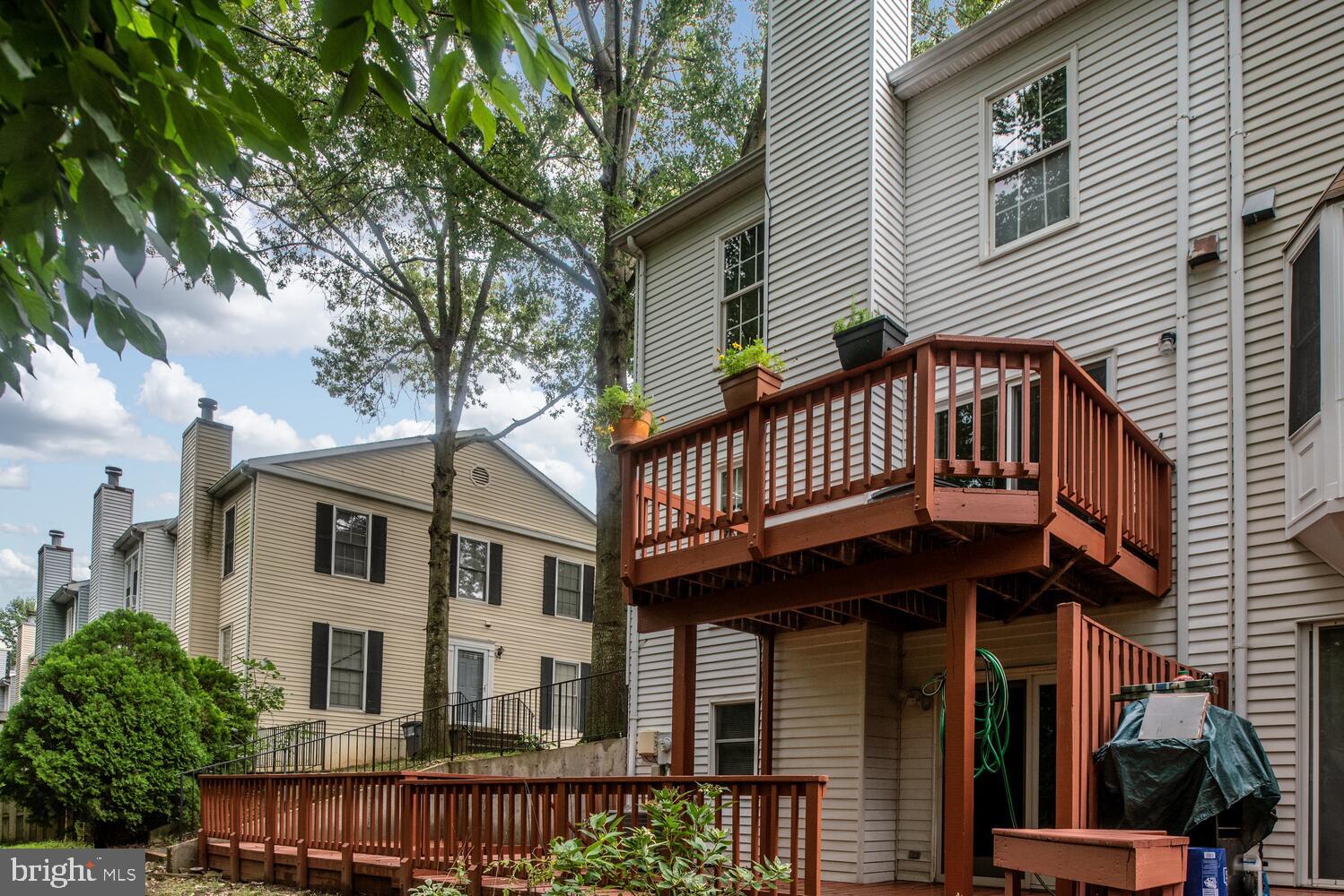 TOWNS OF FOREST HILLS - Residential