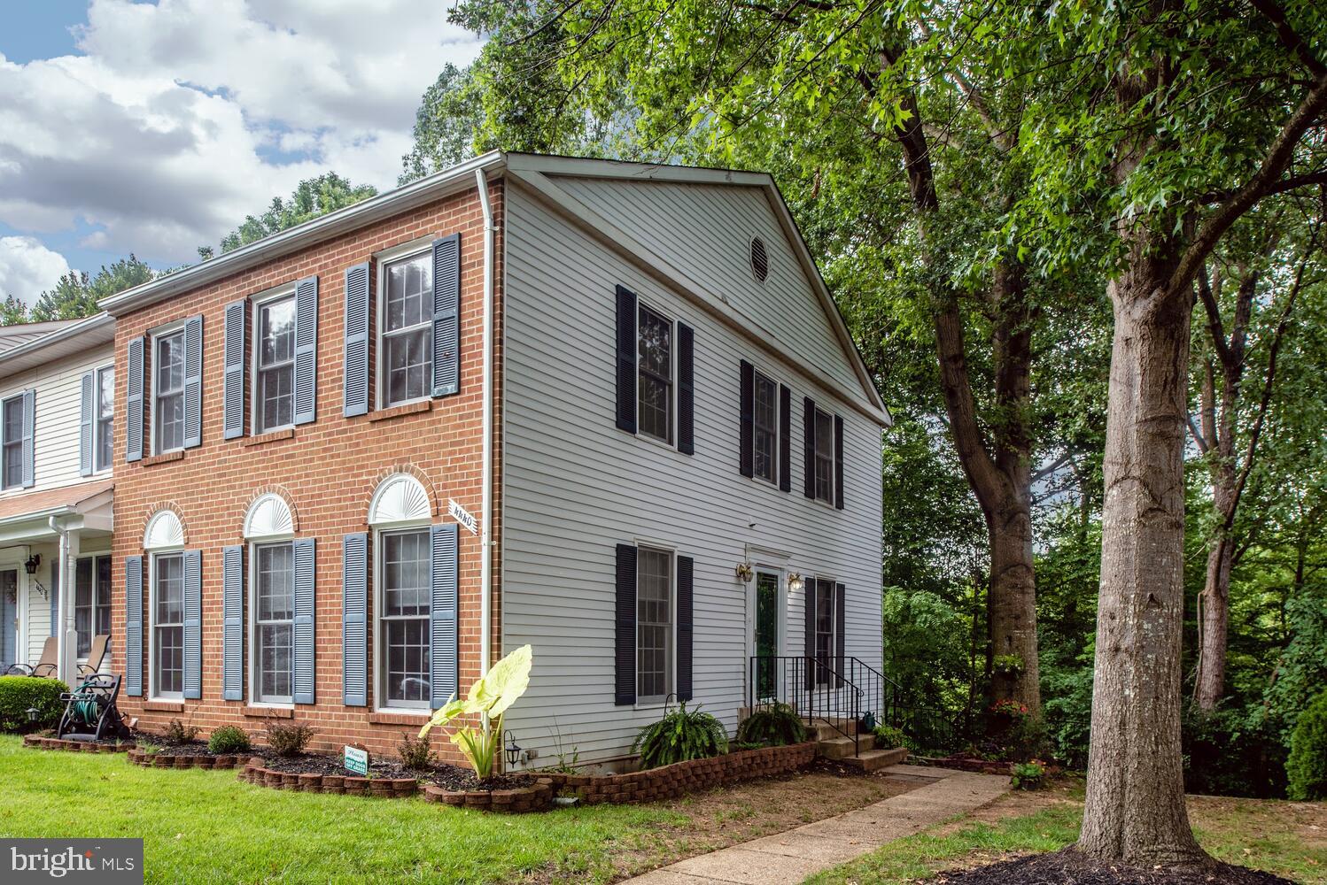 TOWNS OF FOREST HILLS - Residential