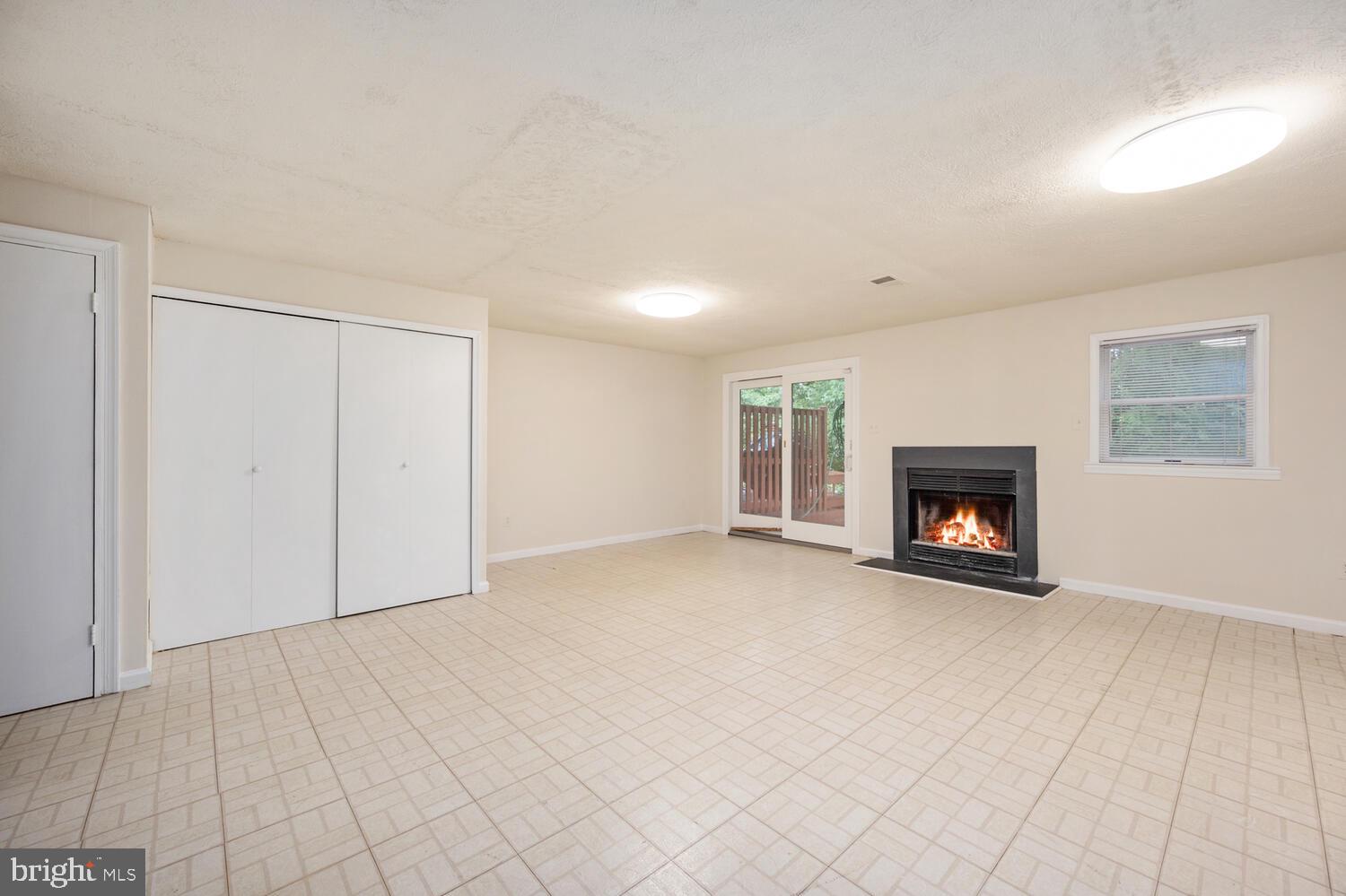 TOWNS OF FOREST HILLS - Residential