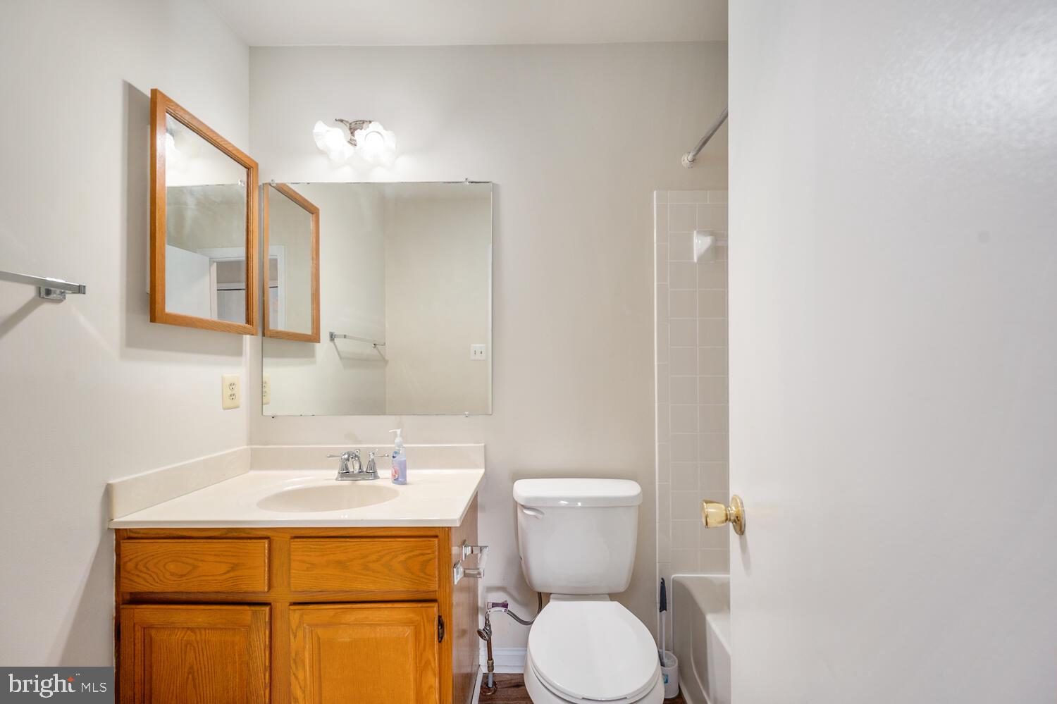 TOWNS OF FOREST HILLS - Residential