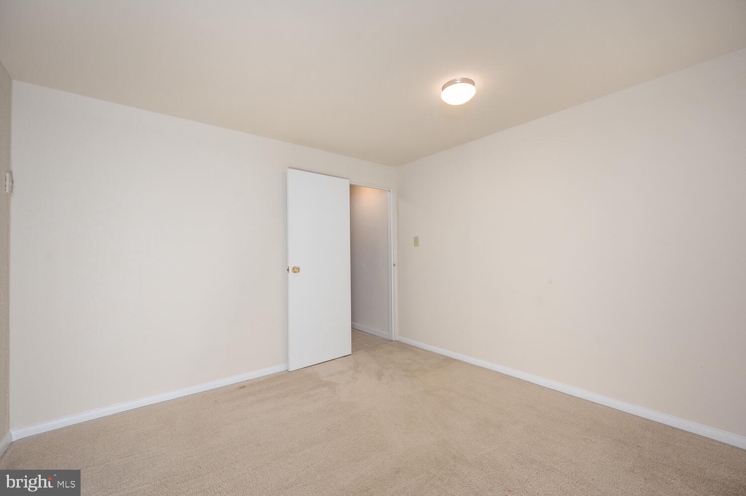 TOWNS OF FOREST HILLS - Residential