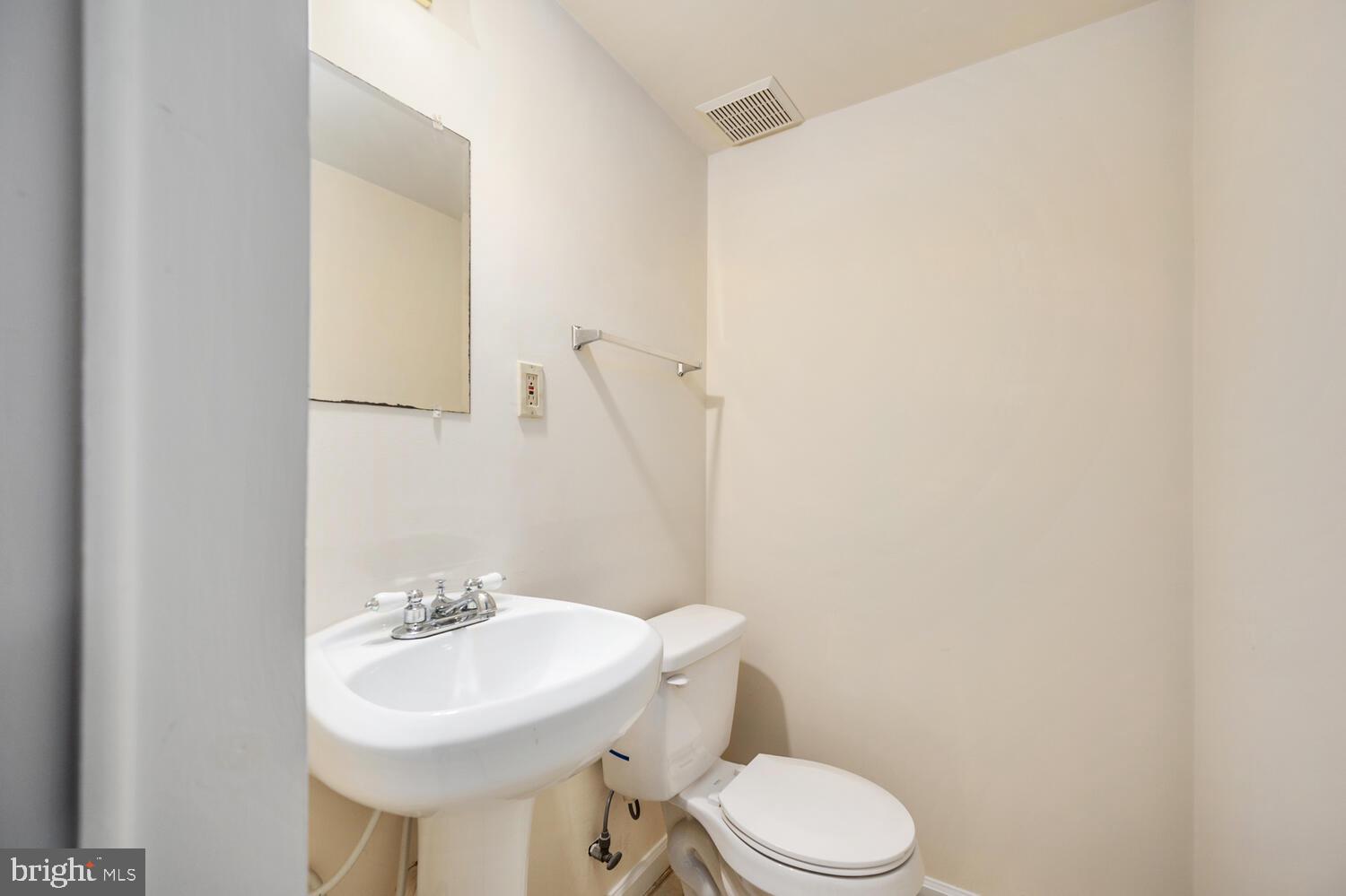 TOWNS OF FOREST HILLS - Residential