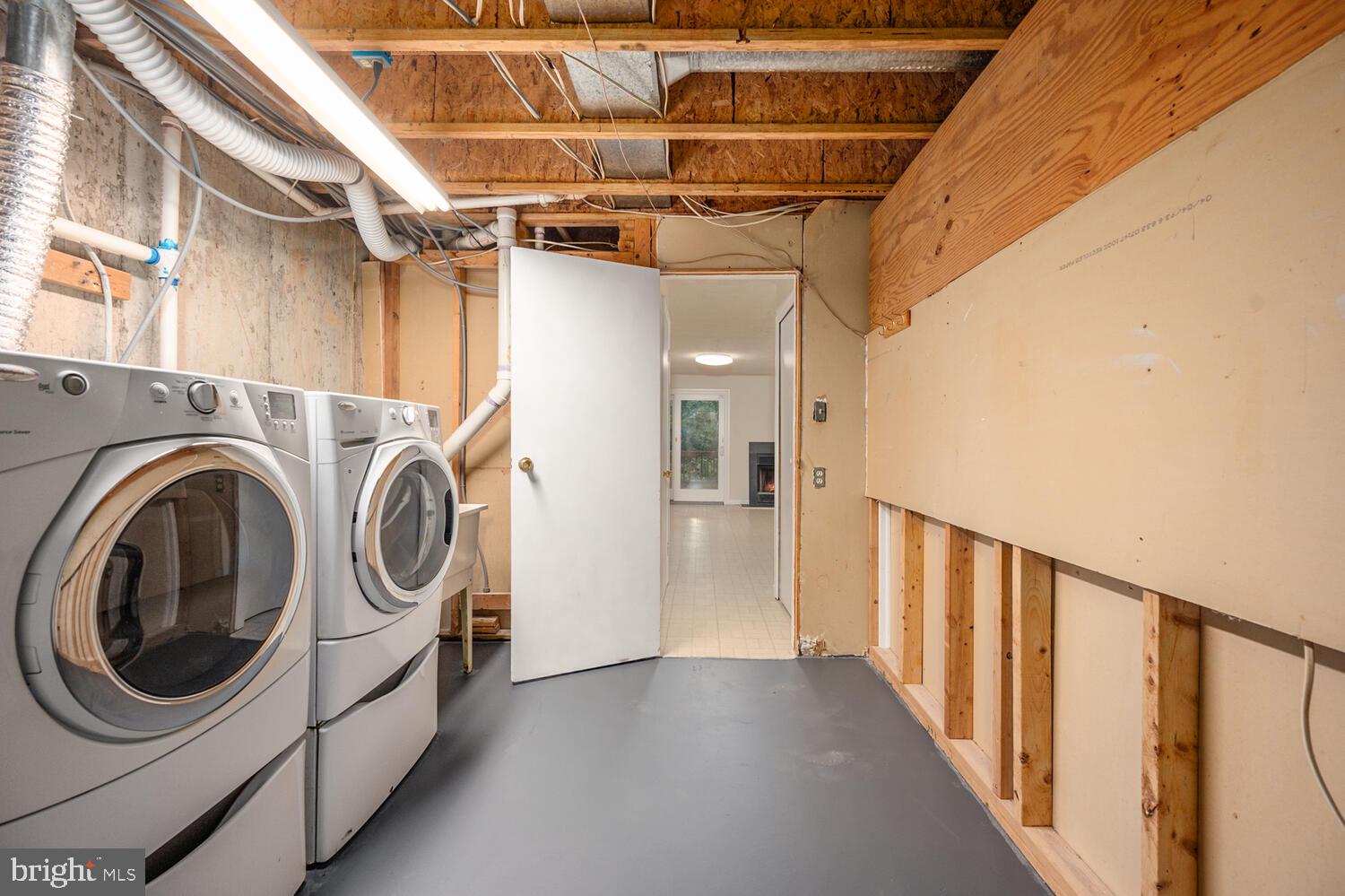 TOWNS OF FOREST HILLS - Residential