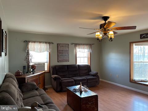 WINDSOR TWP - Residential