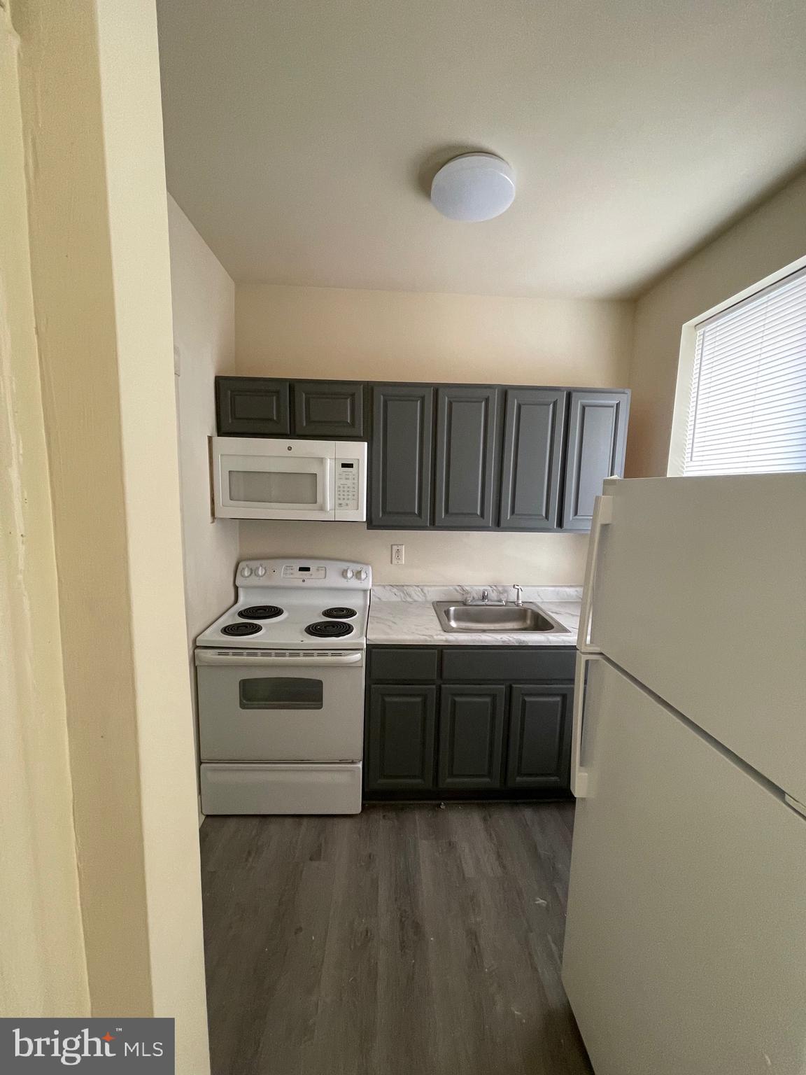 PHILADELPHIA (WEST) - Residential Lease