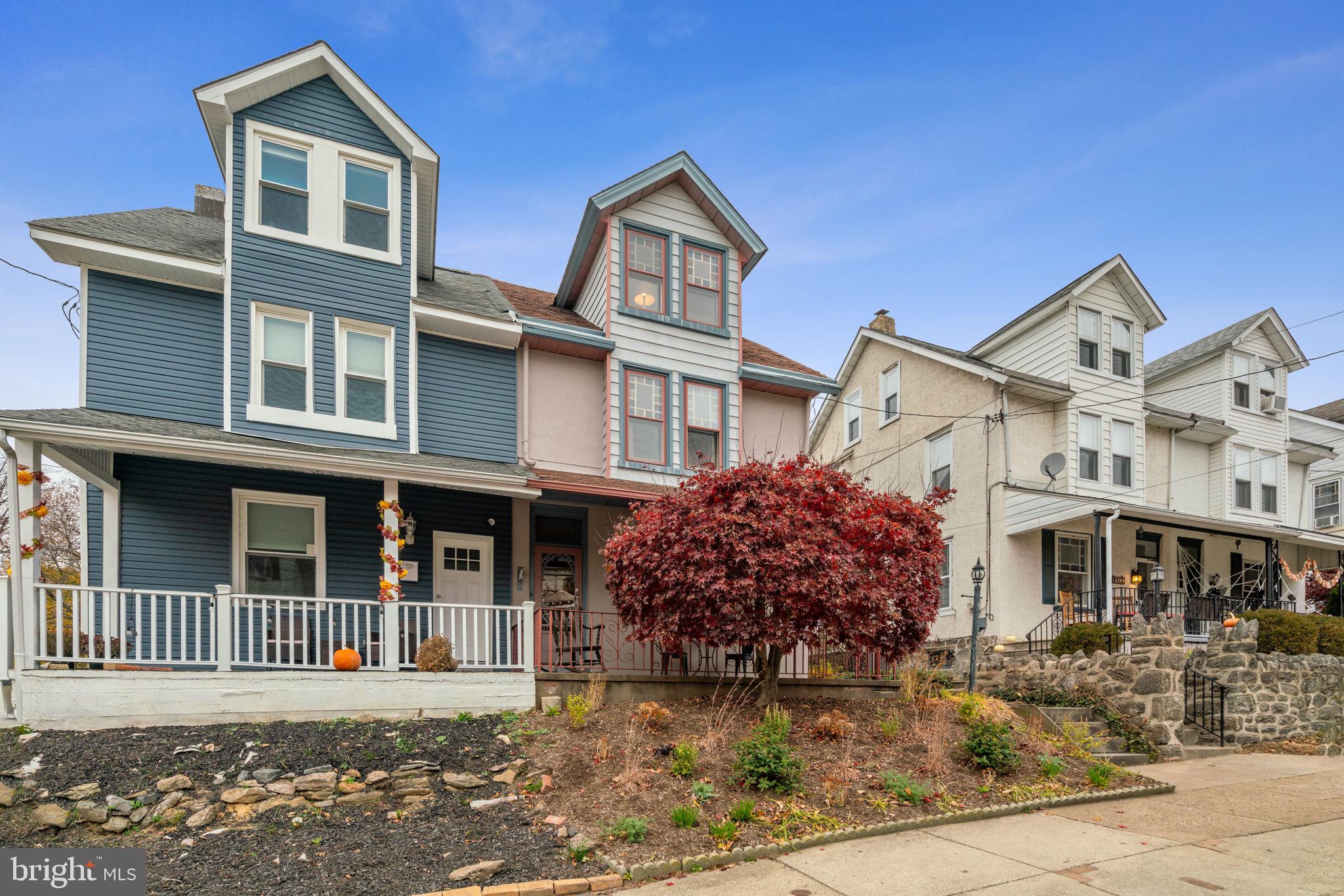 ROXBOROUGH - Residential