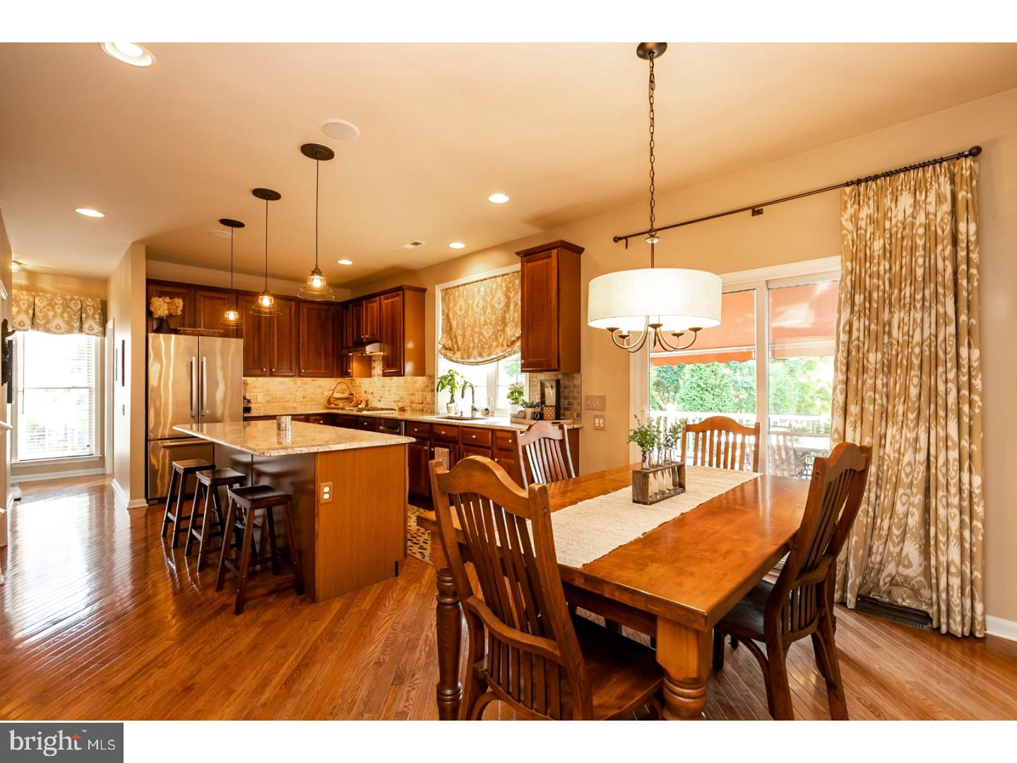 EAGLE HUNT - Residential