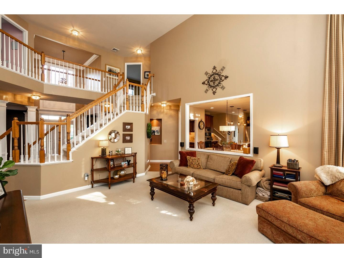 EAGLE HUNT - Residential