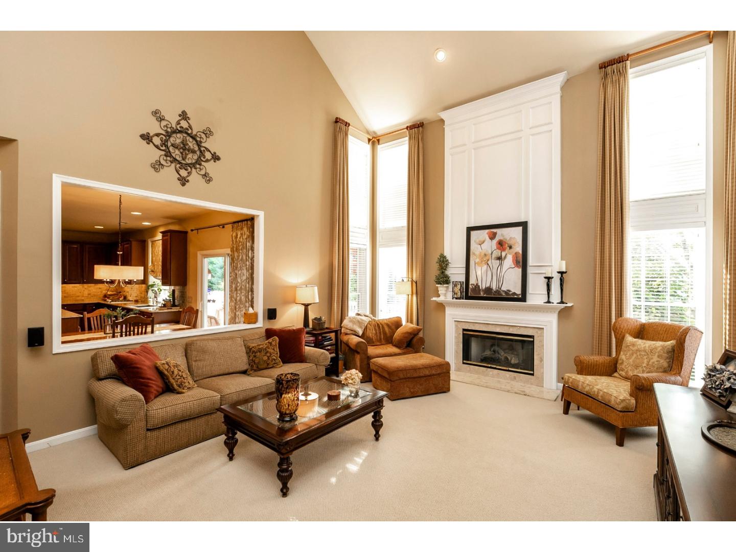 EAGLE HUNT - Residential