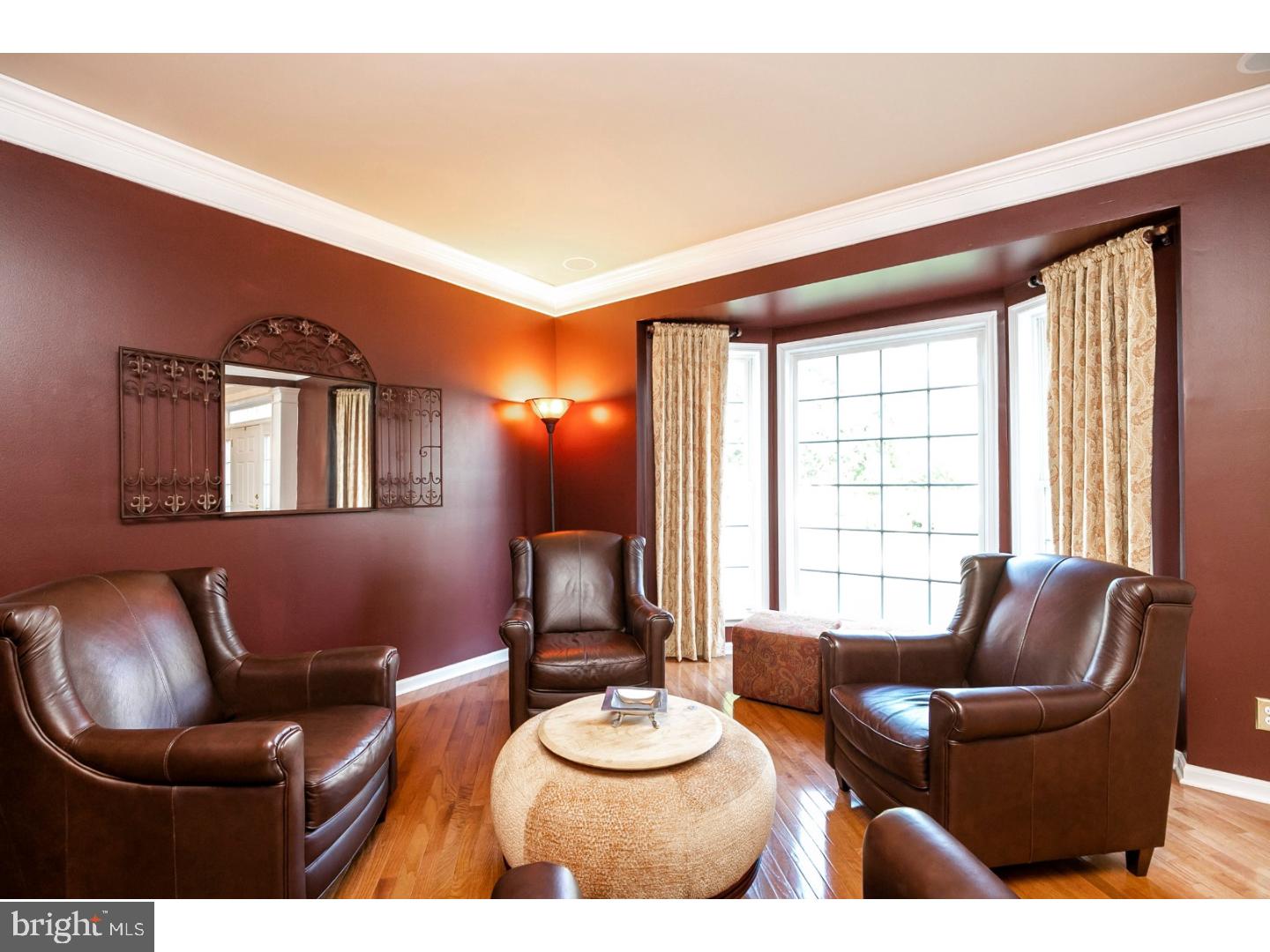 EAGLE HUNT - Residential