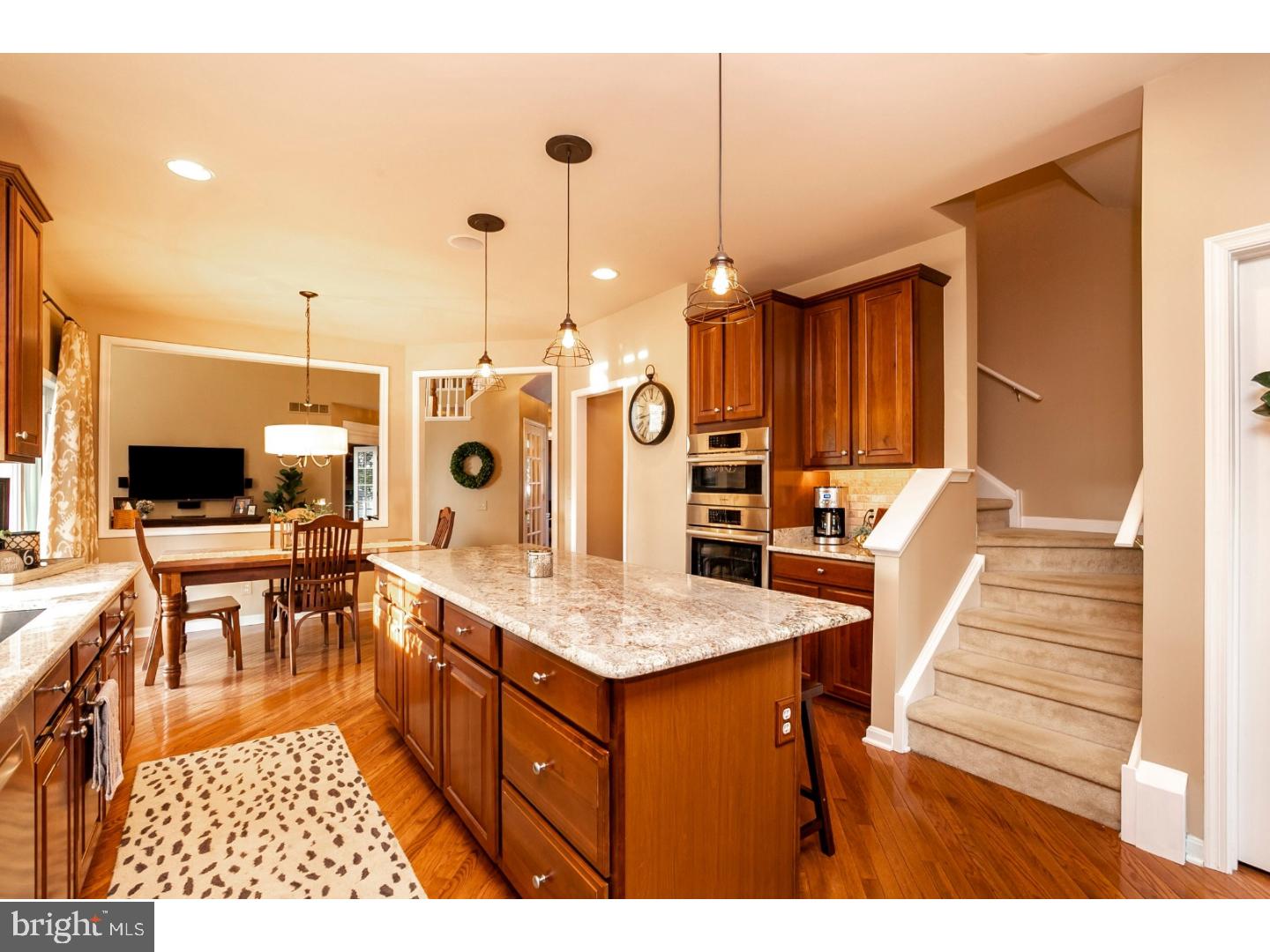 EAGLE HUNT - Residential