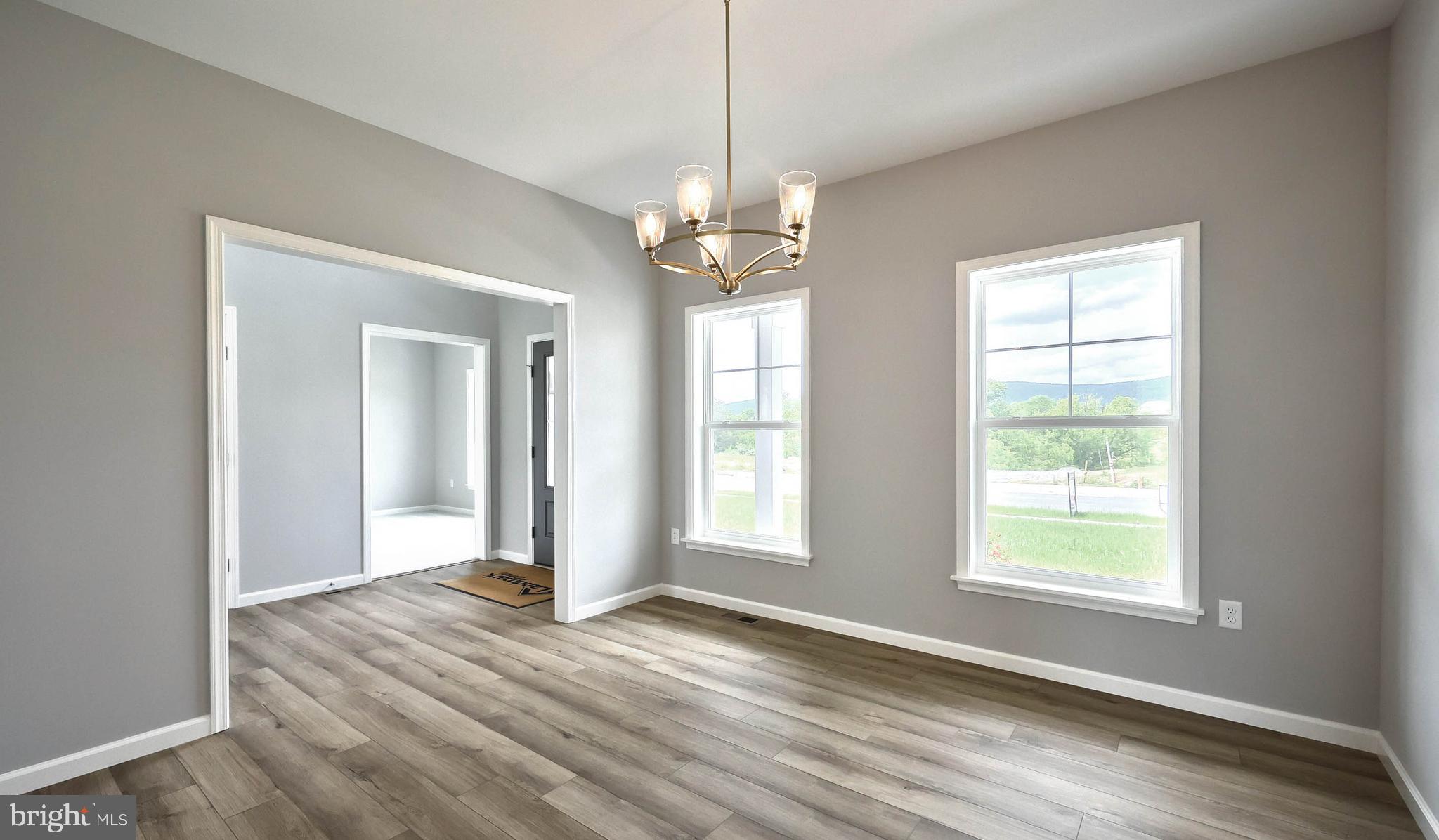 MOUNTAIN VIEW ESTATES - Residential