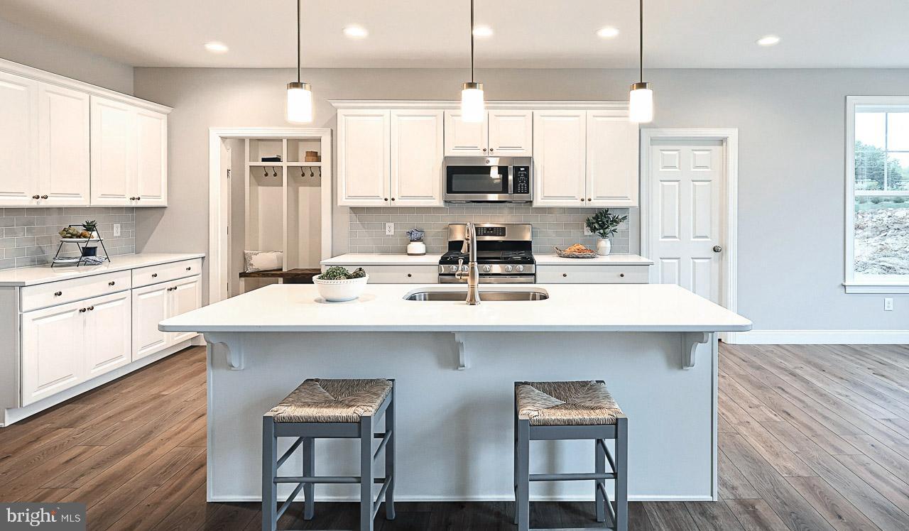 MOUNTAIN VIEW ESTATES - Residential