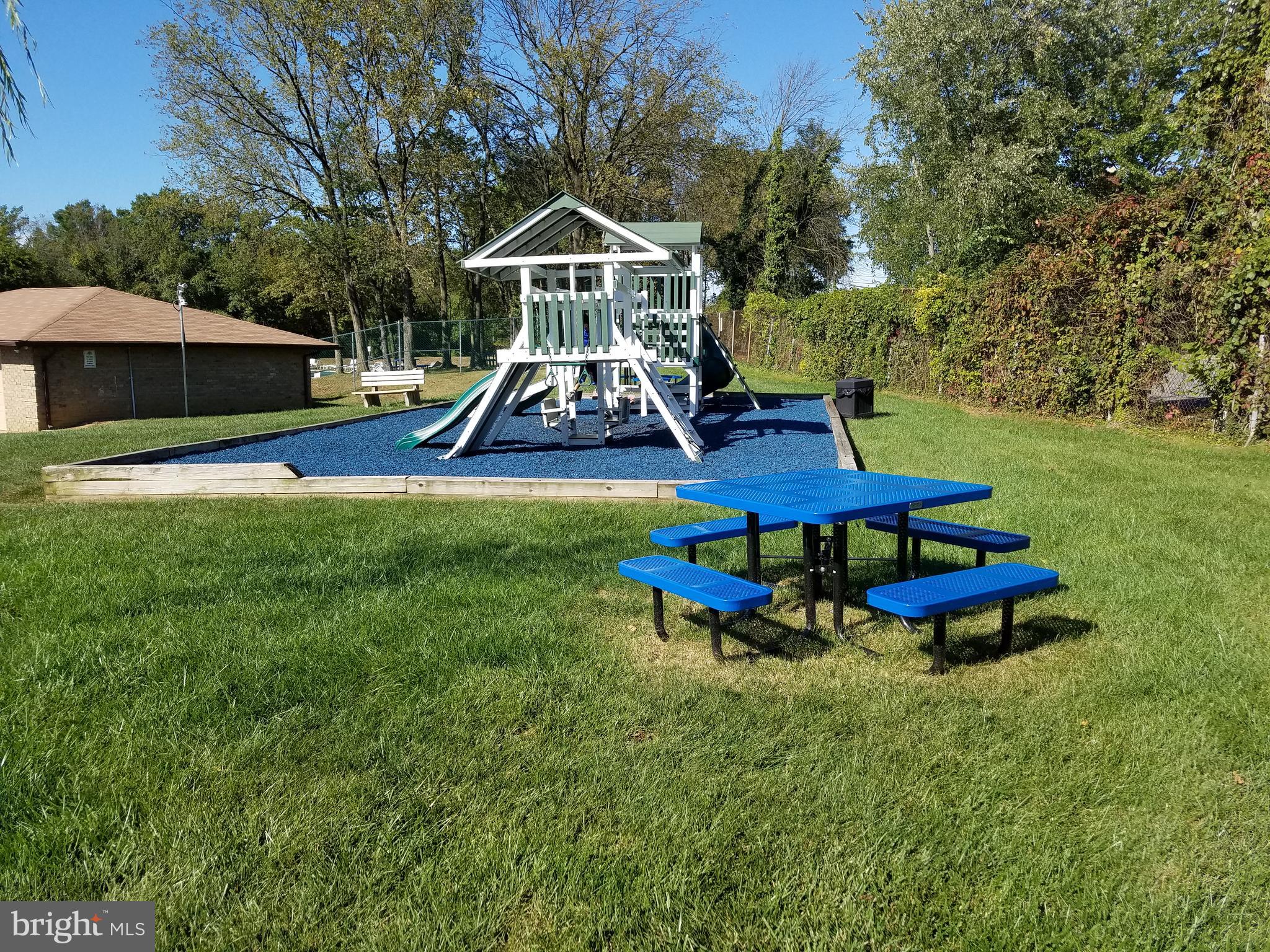 DULANEY TOWERS - Residential