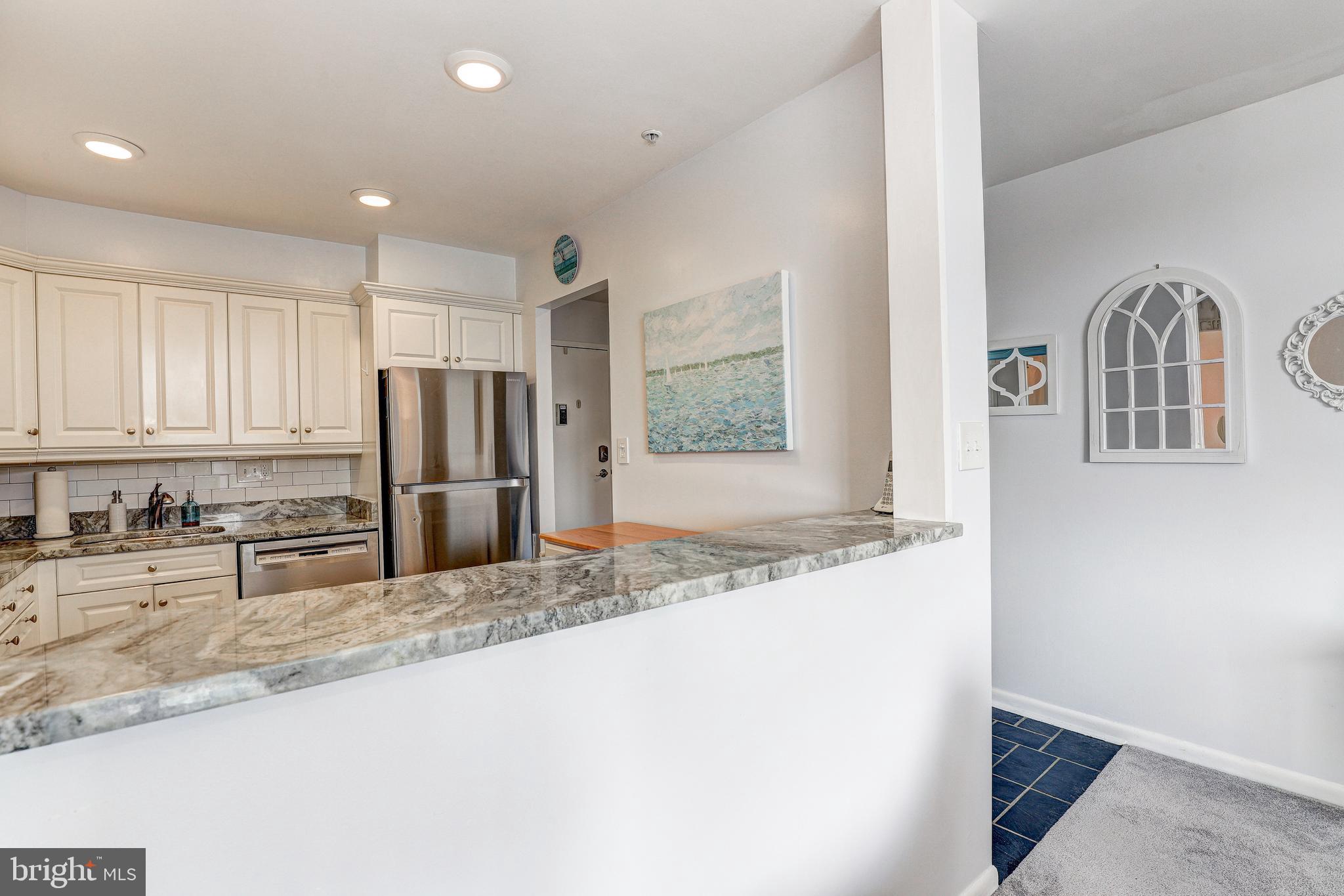 DULANEY TOWERS - Residential