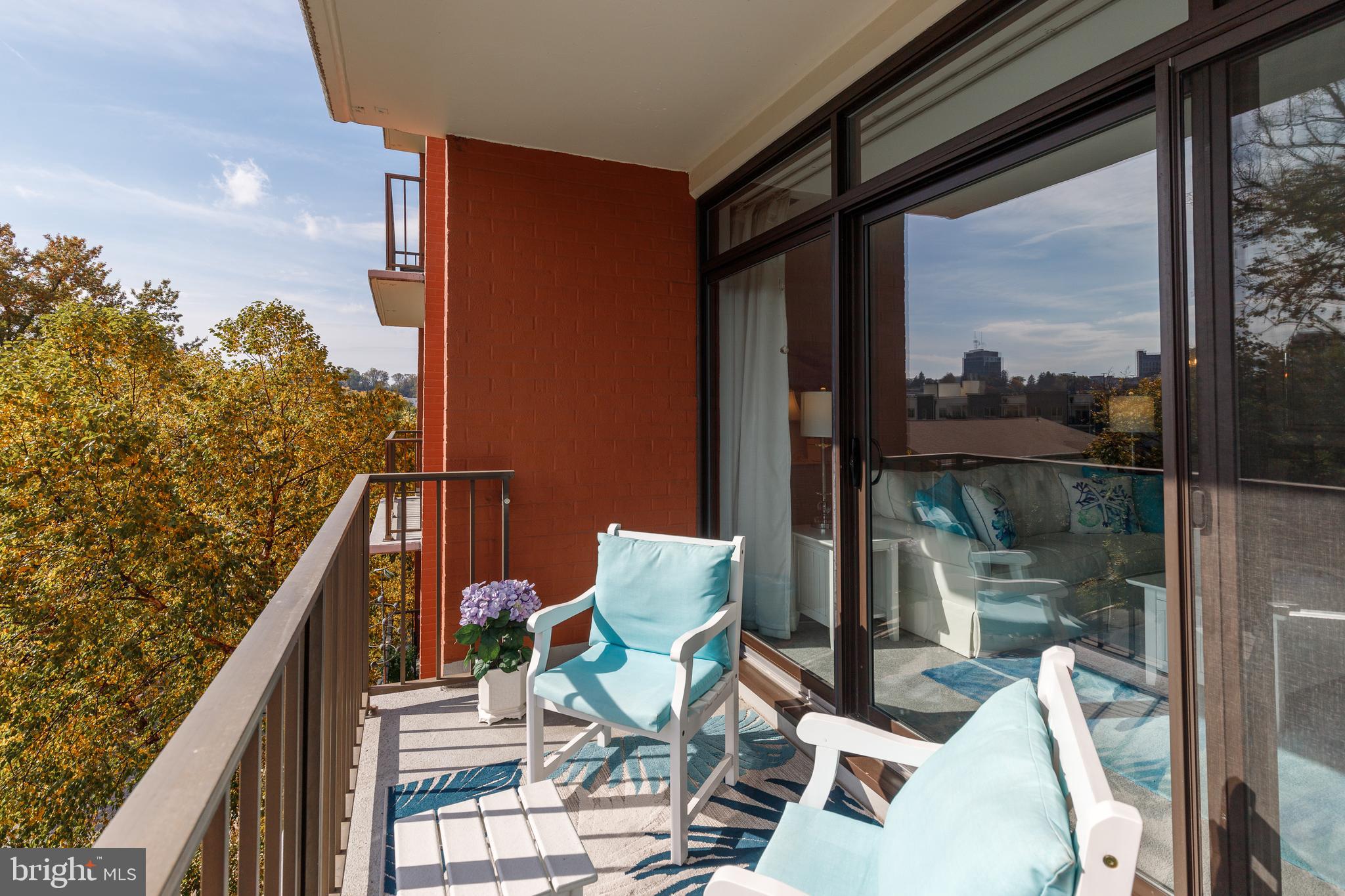 DULANEY TOWERS - Residential