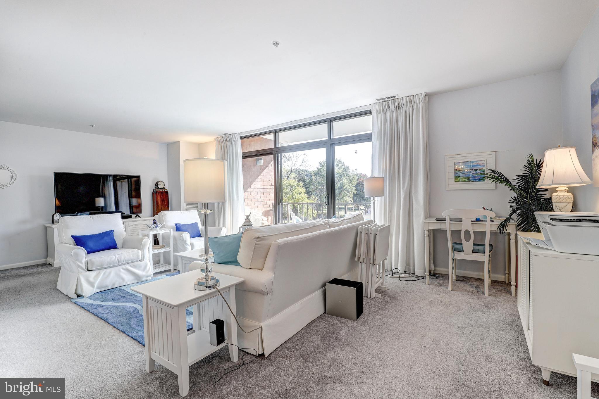 DULANEY TOWERS - Residential