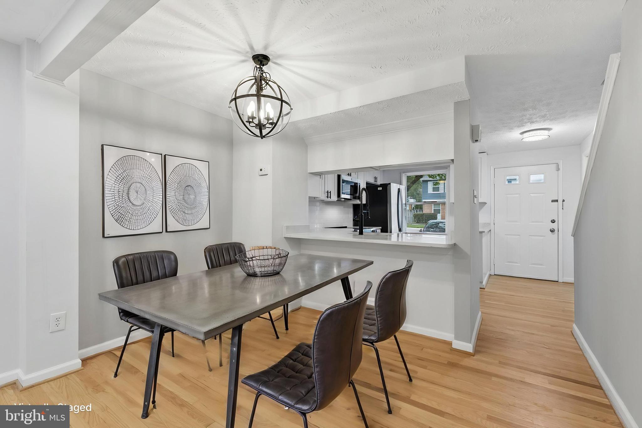 NEWINGTON FOREST - Residential