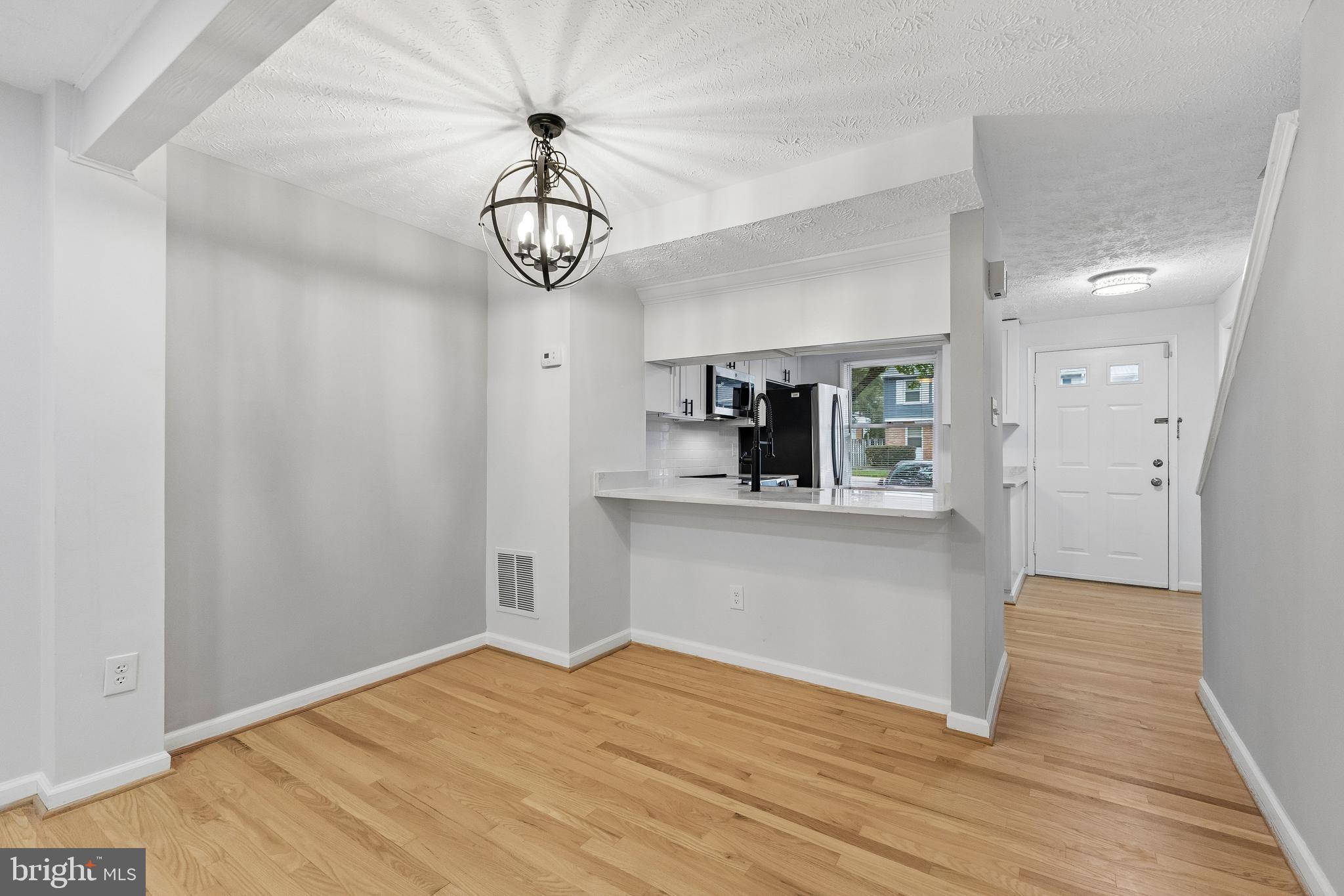 NEWINGTON FOREST - Residential