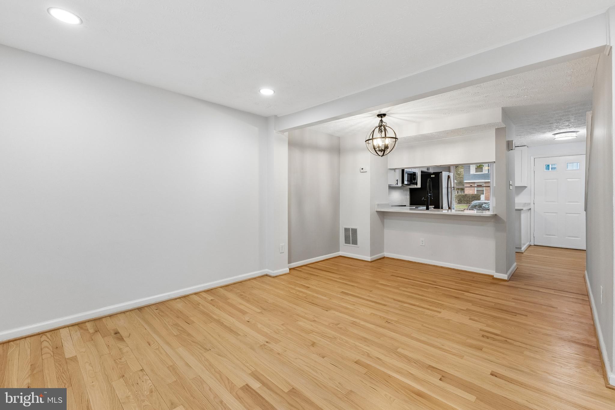 NEWINGTON FOREST - Residential
