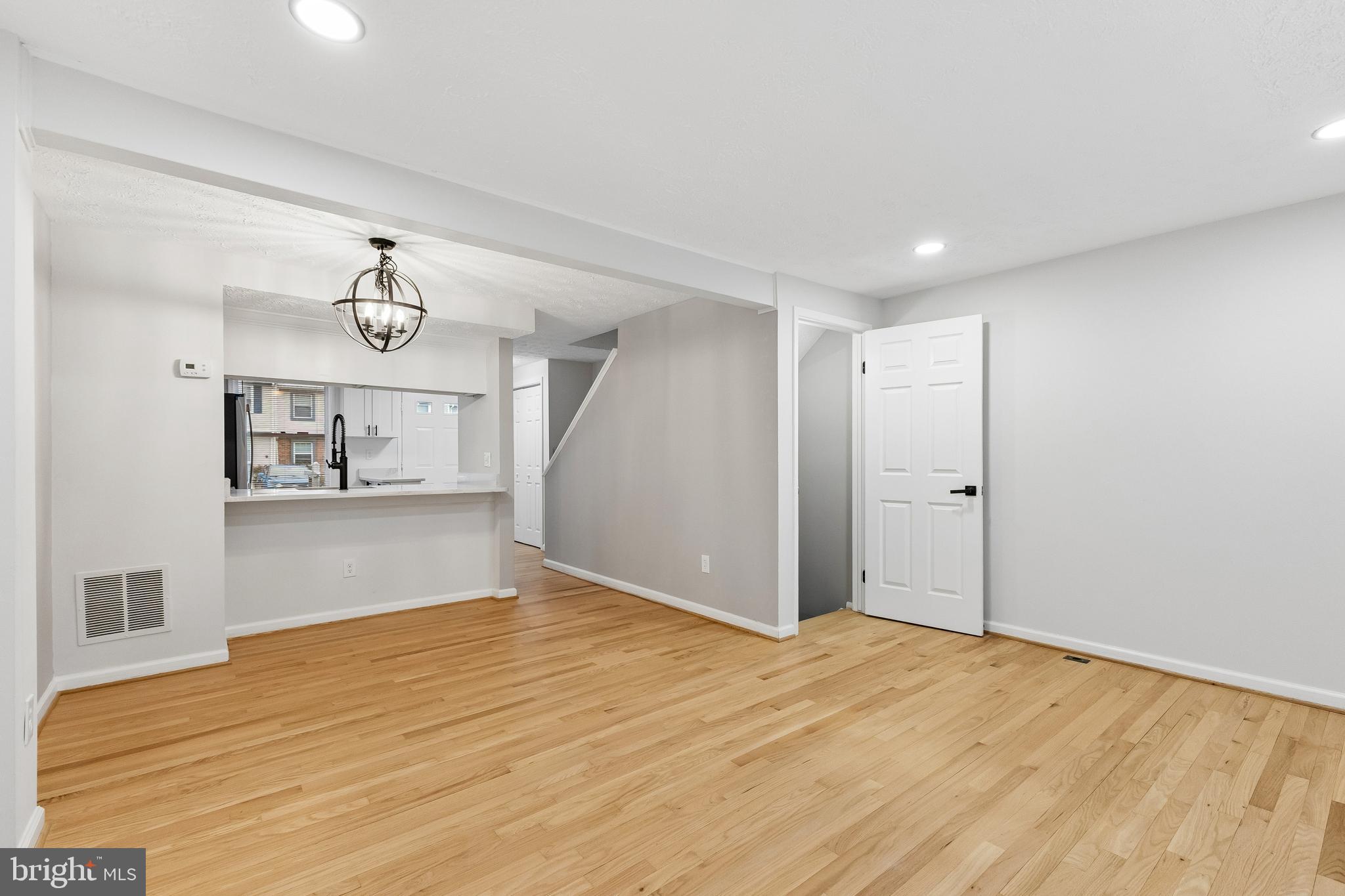 NEWINGTON FOREST - Residential