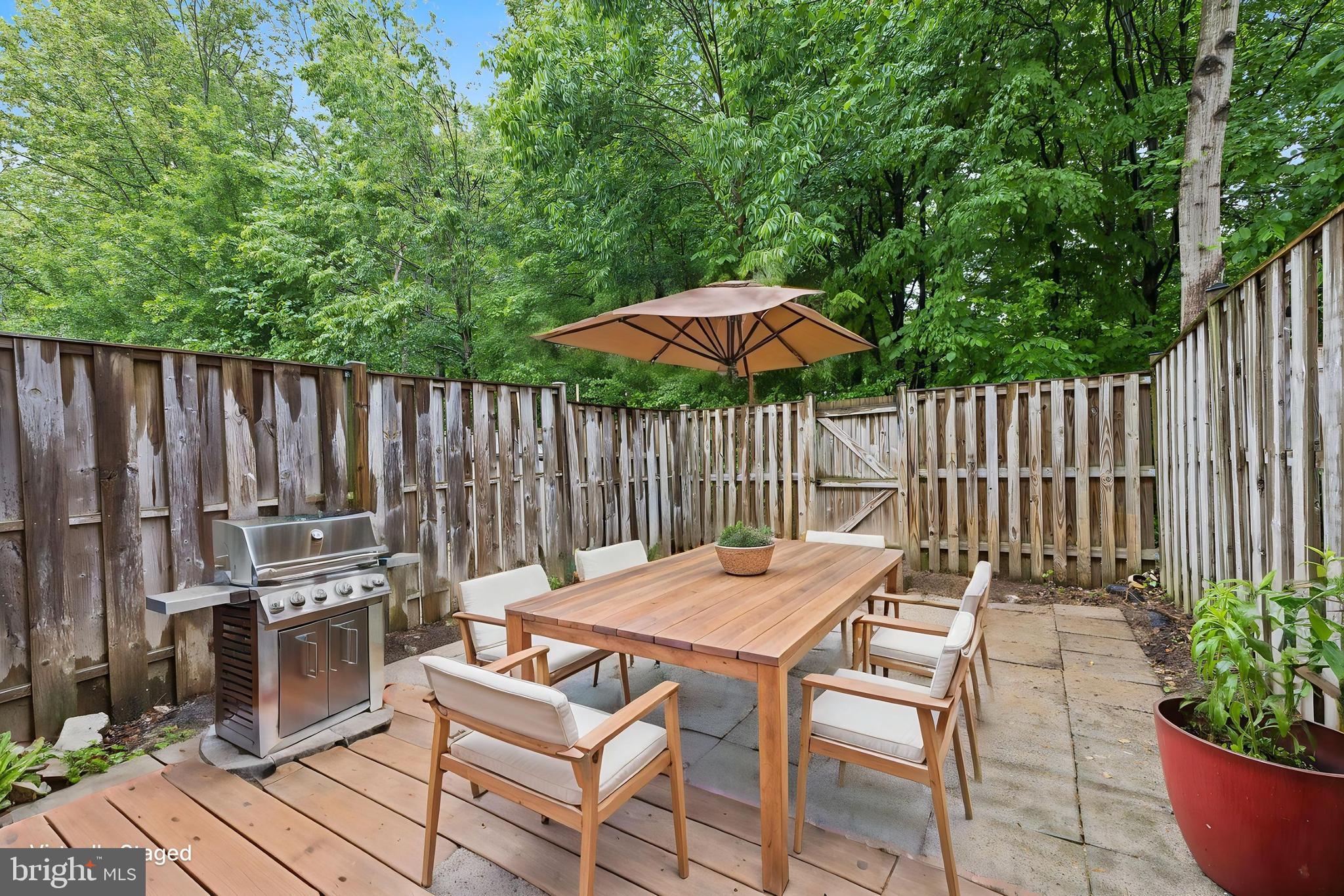 NEWINGTON FOREST - Residential