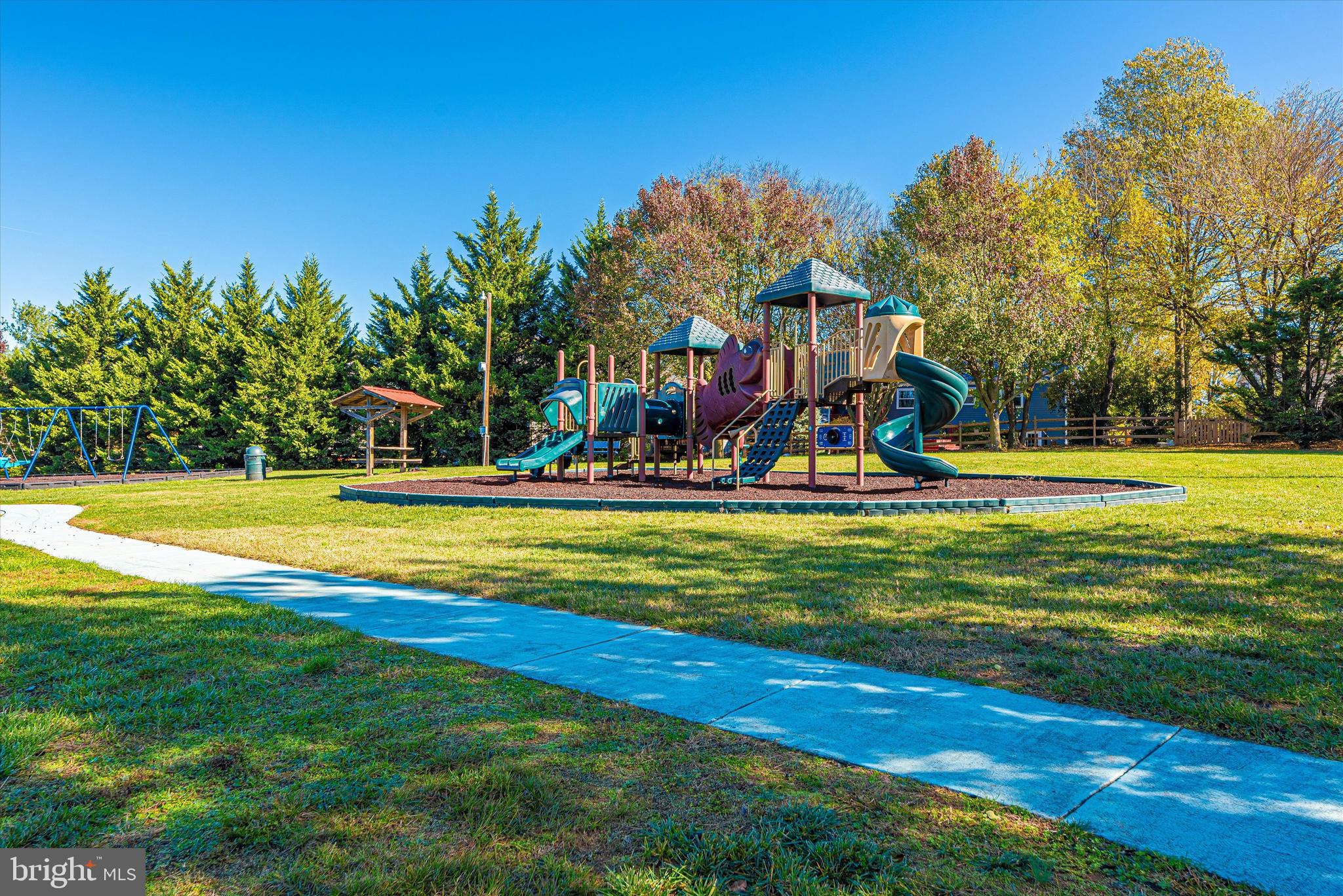 CREEKSIDE PARK - Residential