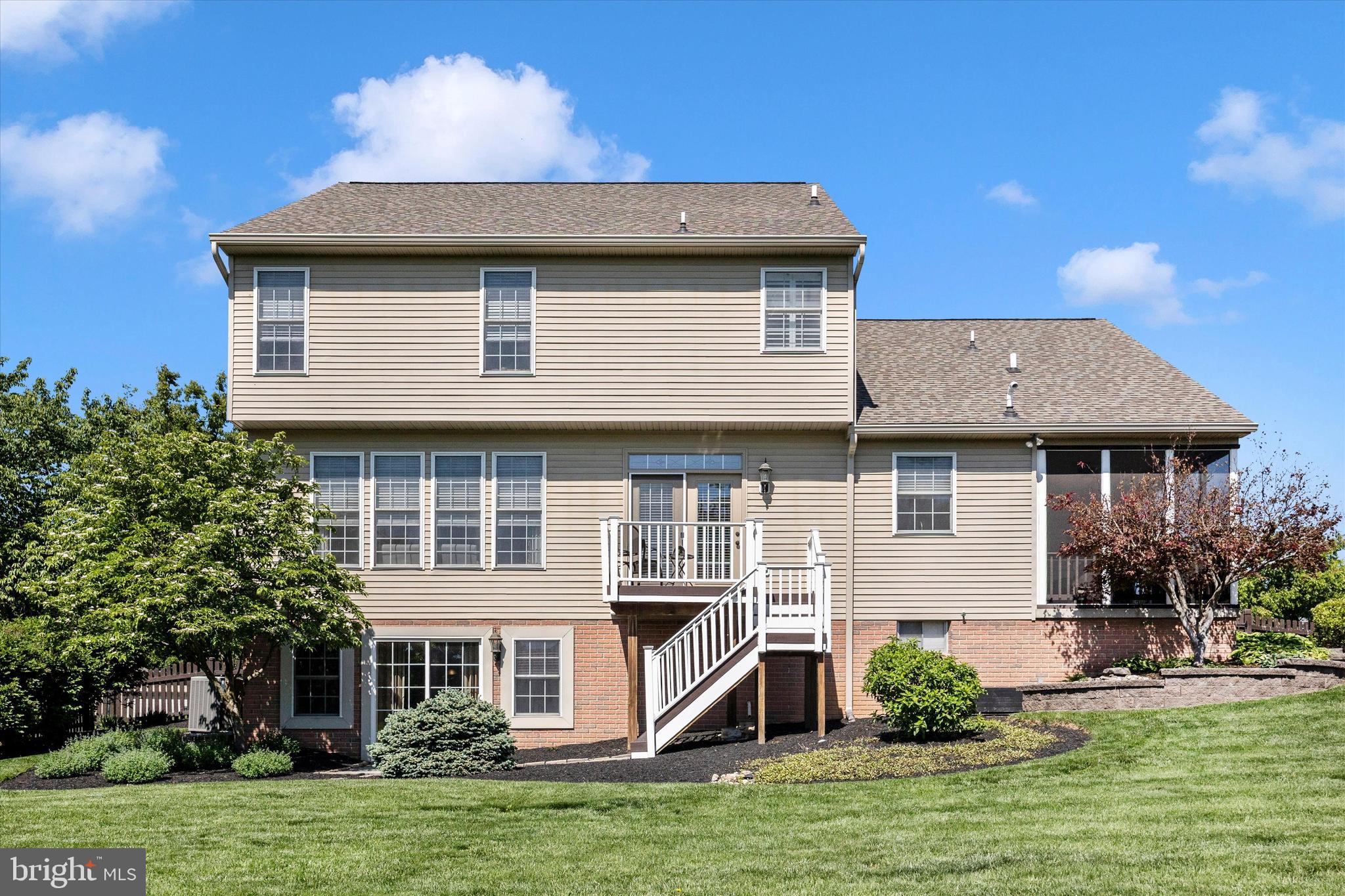 CREEKSIDE PARK - Residential