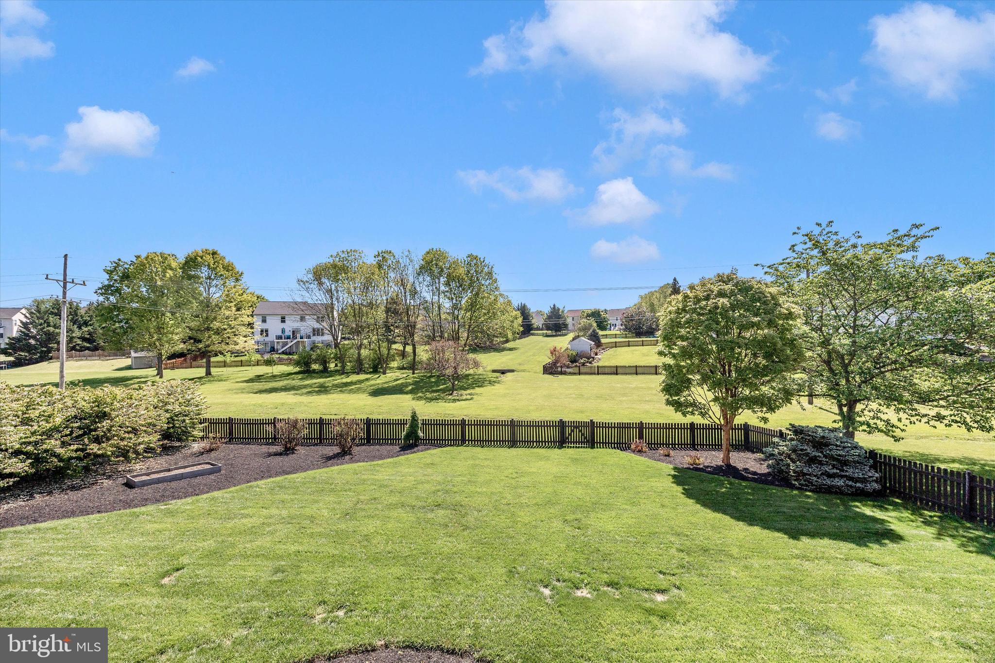 CREEKSIDE PARK - Residential