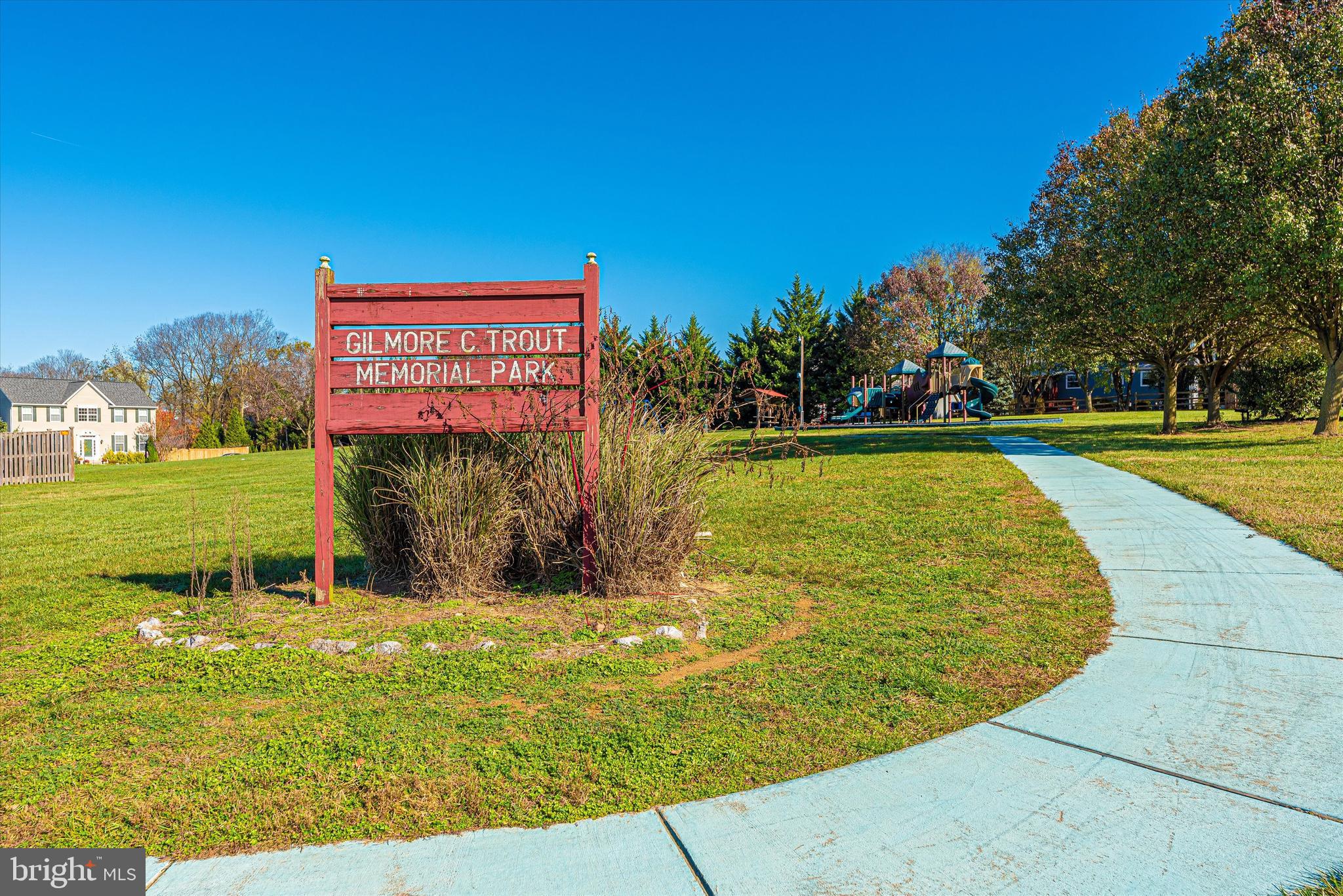 CREEKSIDE PARK - Residential