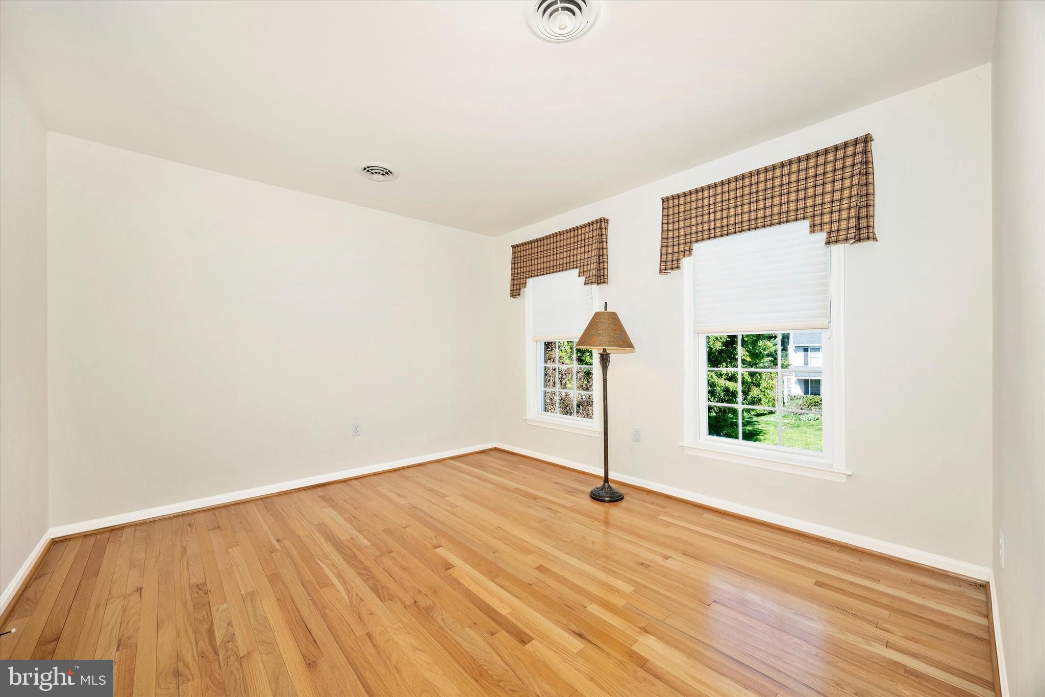 CREEKSIDE PARK - Residential