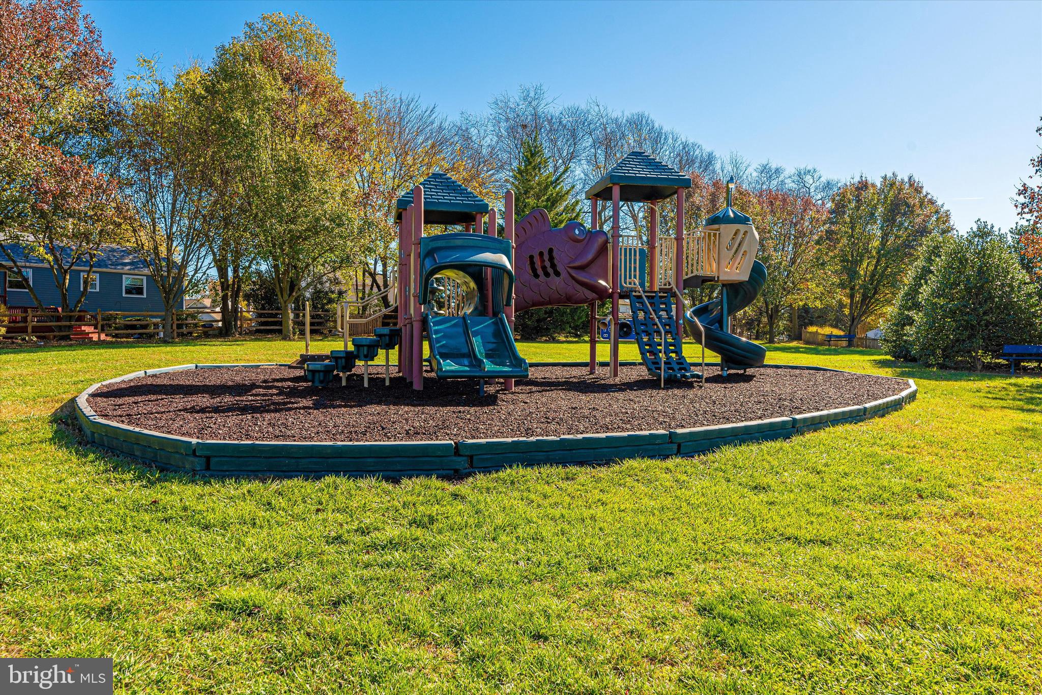 CREEKSIDE PARK - Residential