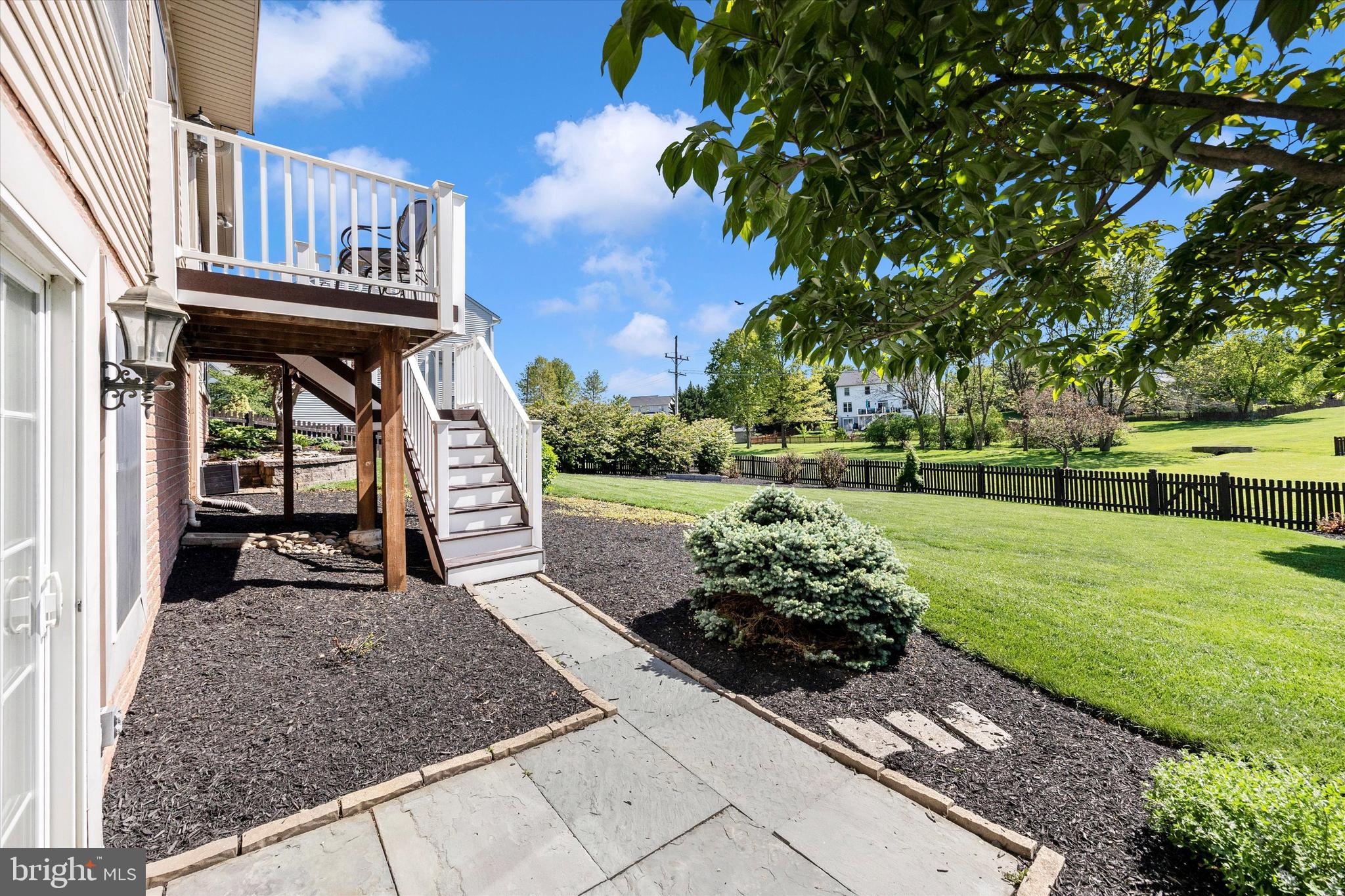 CREEKSIDE PARK - Residential
