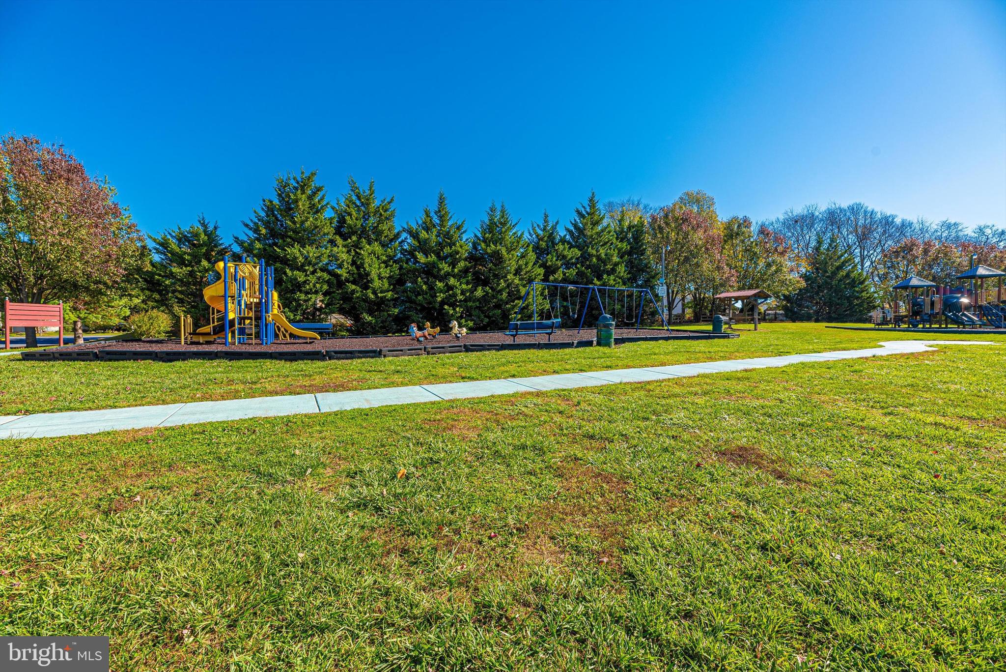 CREEKSIDE PARK - Residential