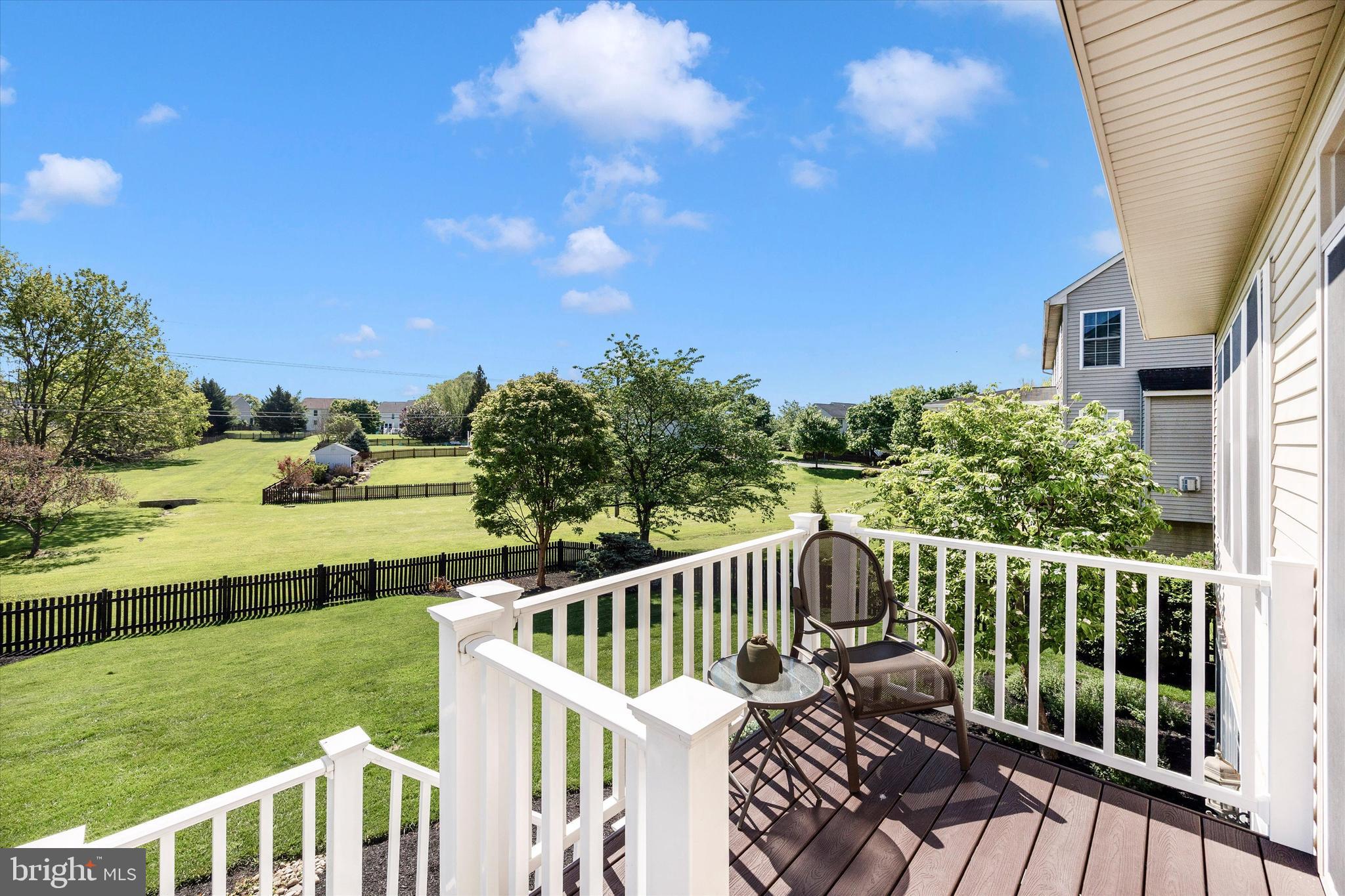 CREEKSIDE PARK - Residential
