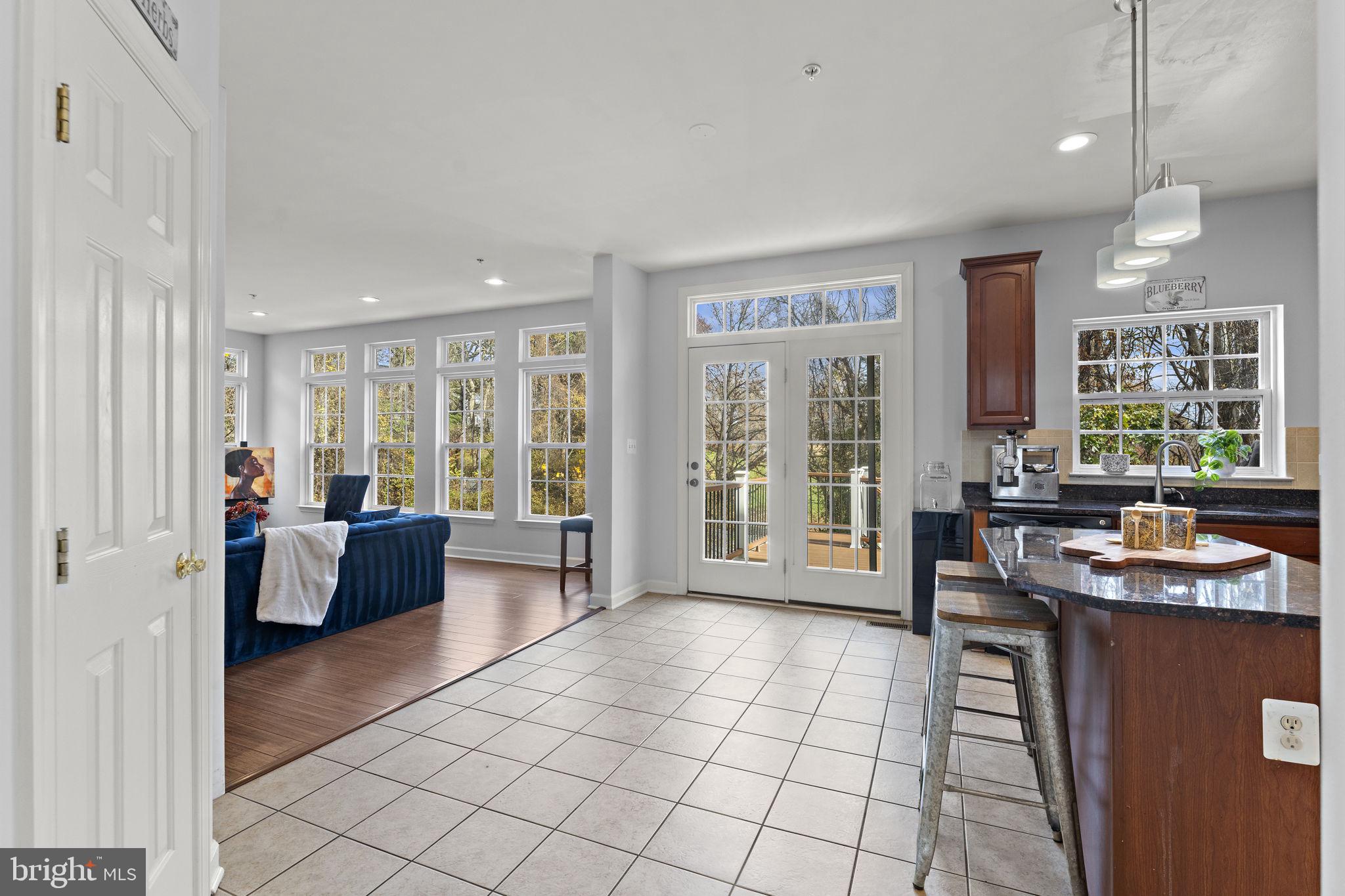 CHARLES HILL - Residential