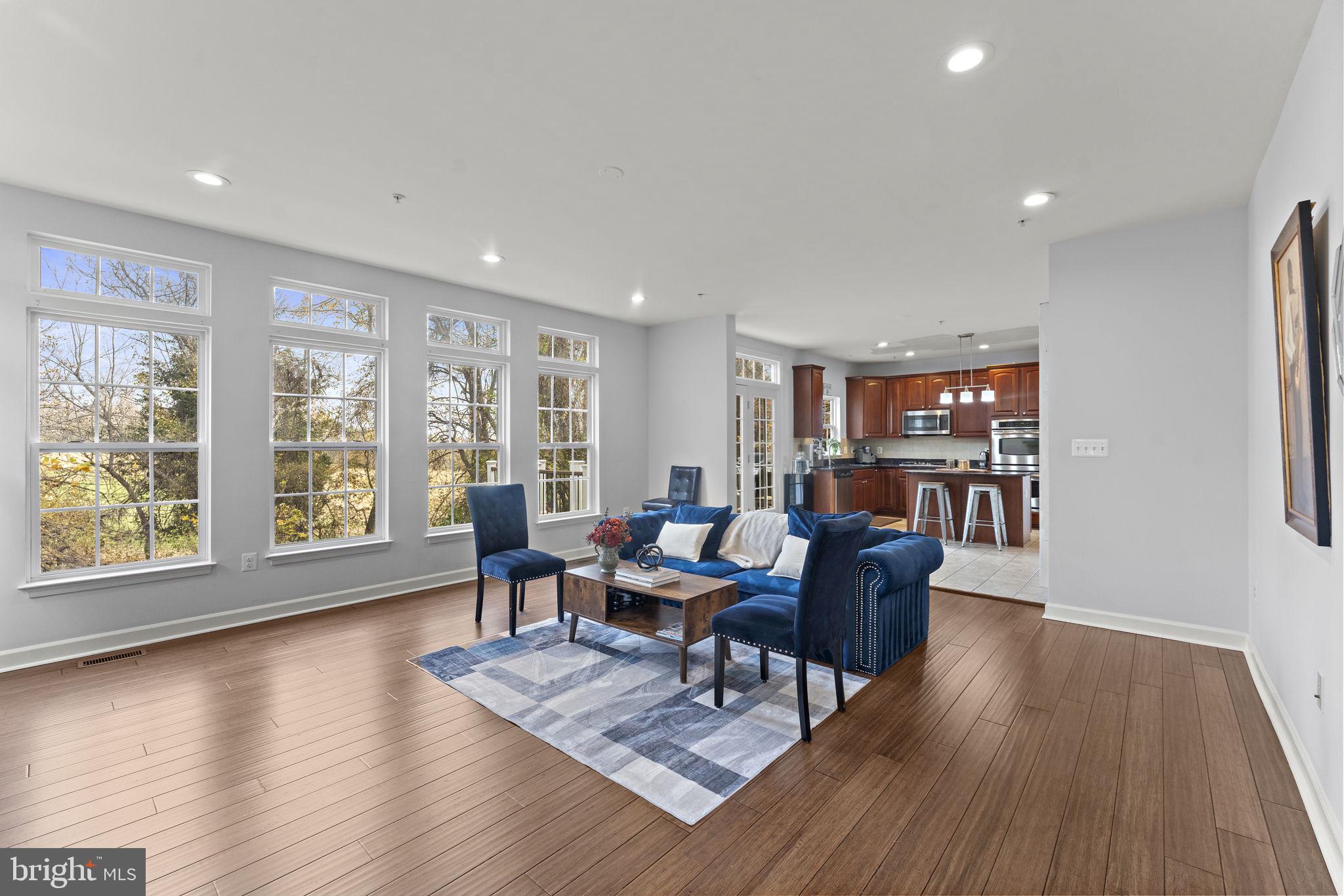 CHARLES HILL - Residential