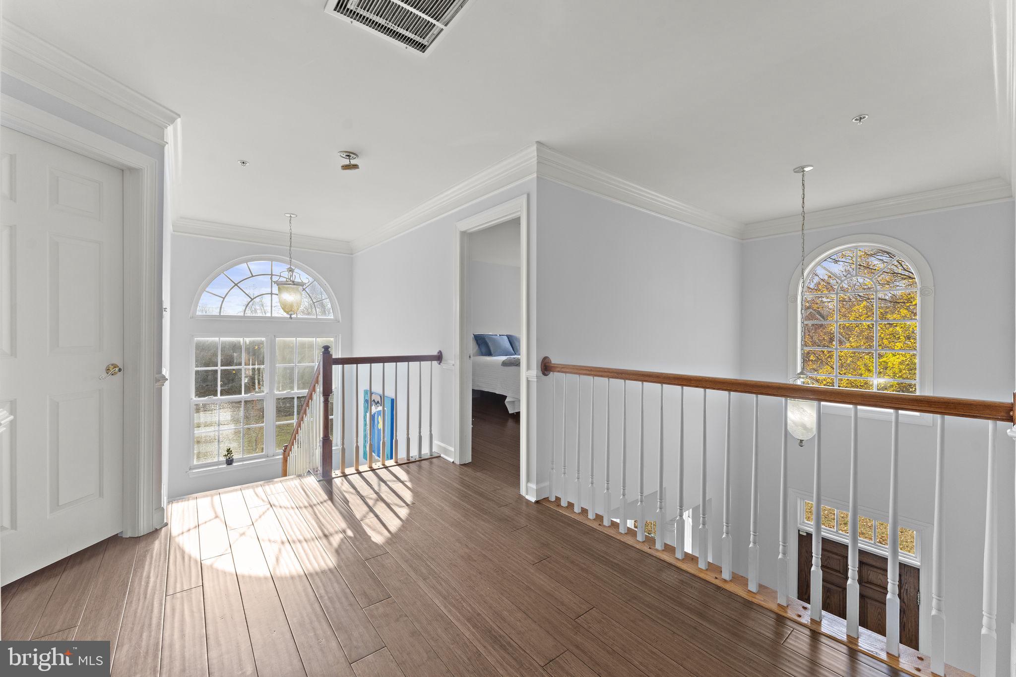 CHARLES HILL - Residential