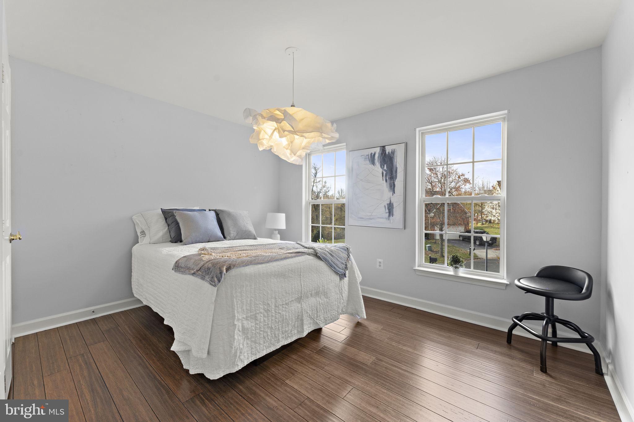 CHARLES HILL - Residential