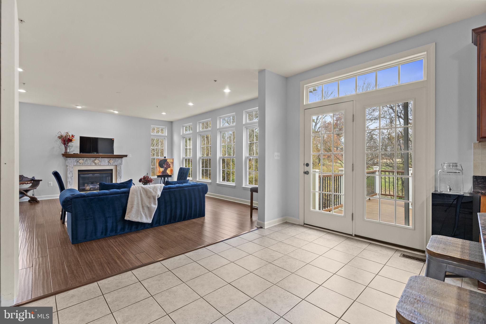 CHARLES HILL - Residential