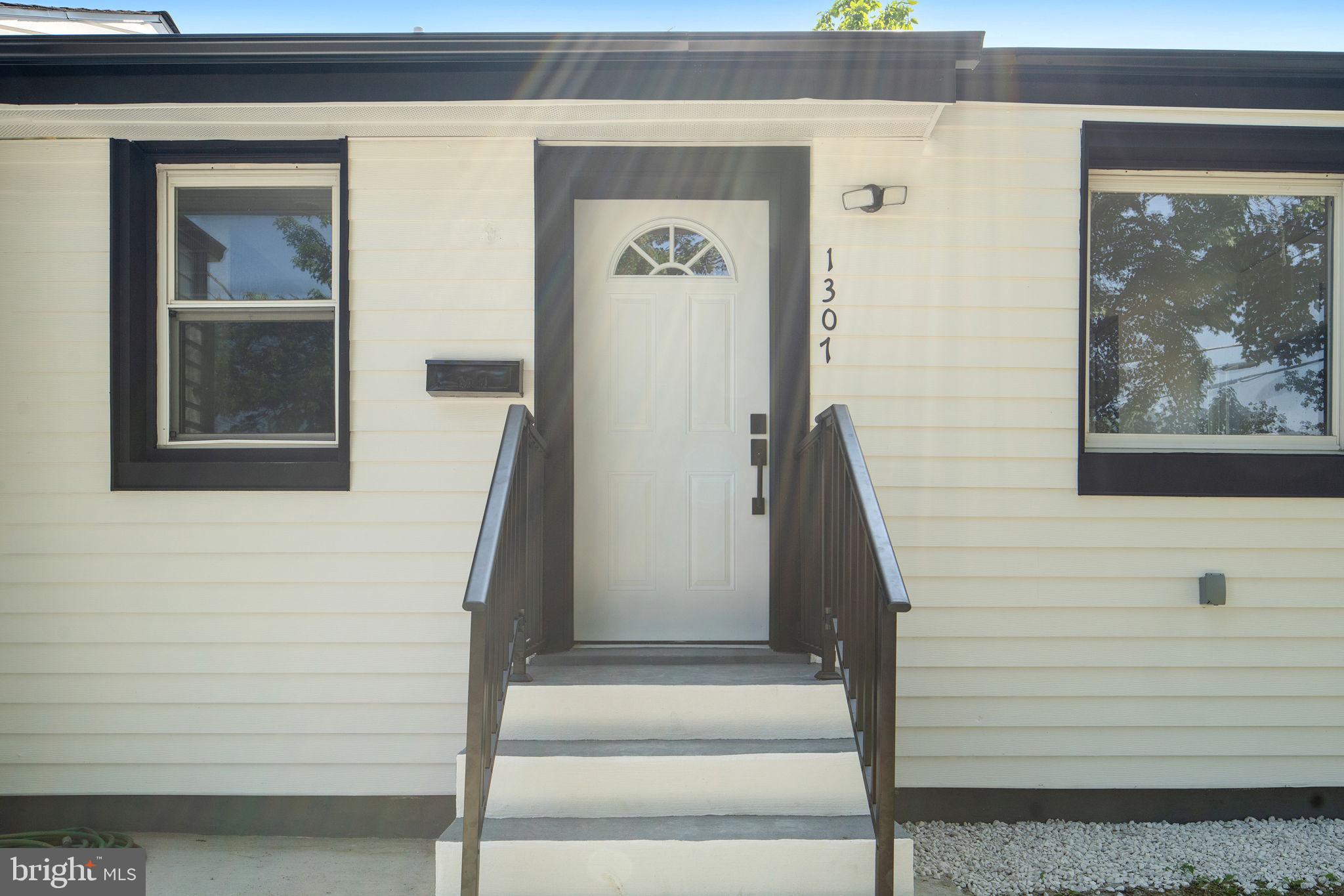 1307 OATES STREET