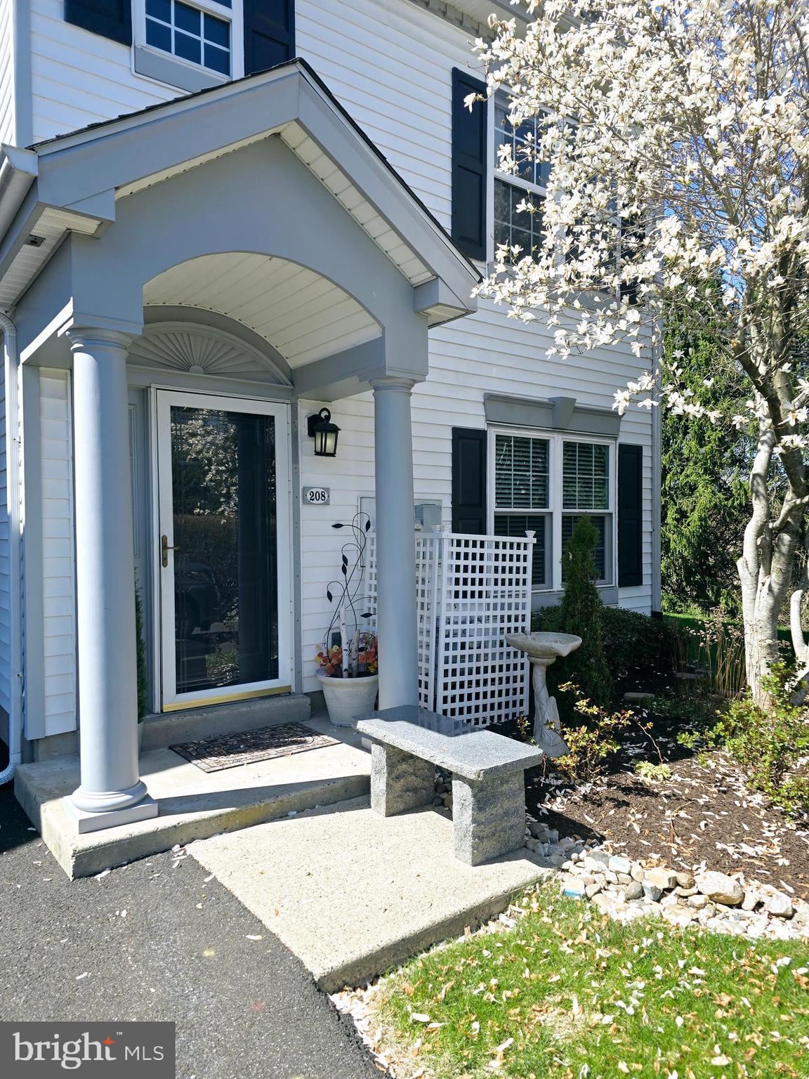 COUNTRY CROSSING - Residential