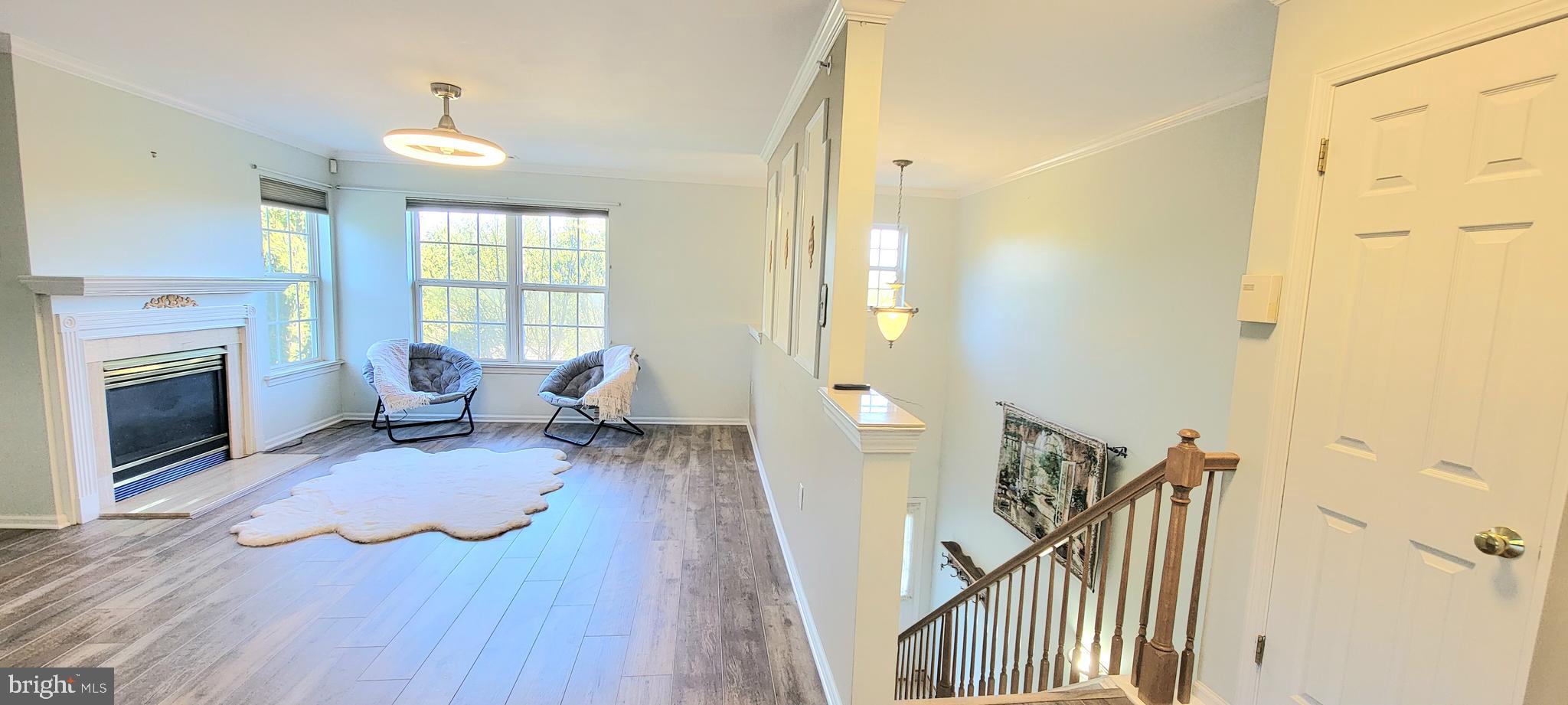 COUNTRY CROSSING - Residential