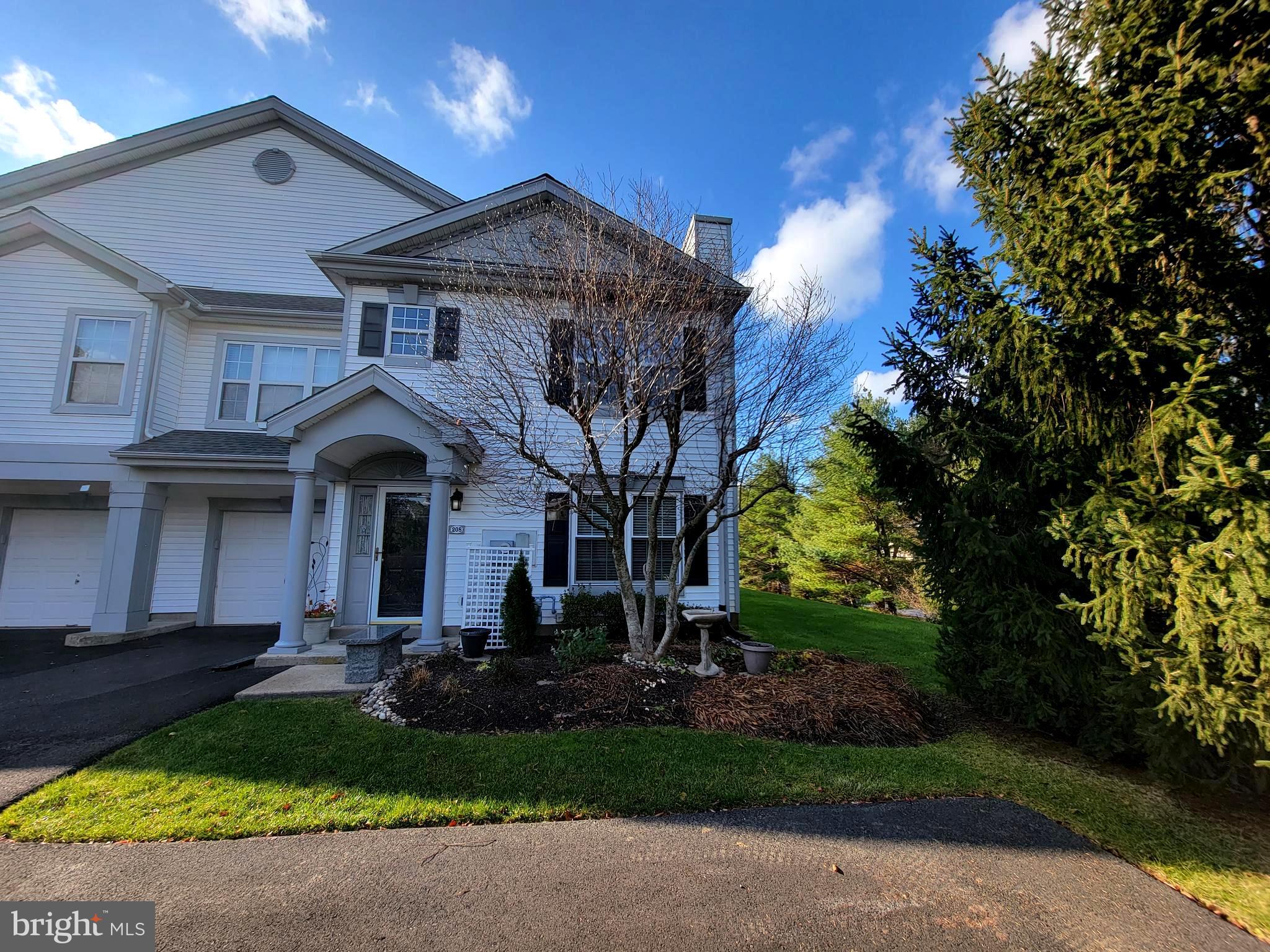 COUNTRY CROSSING - Residential