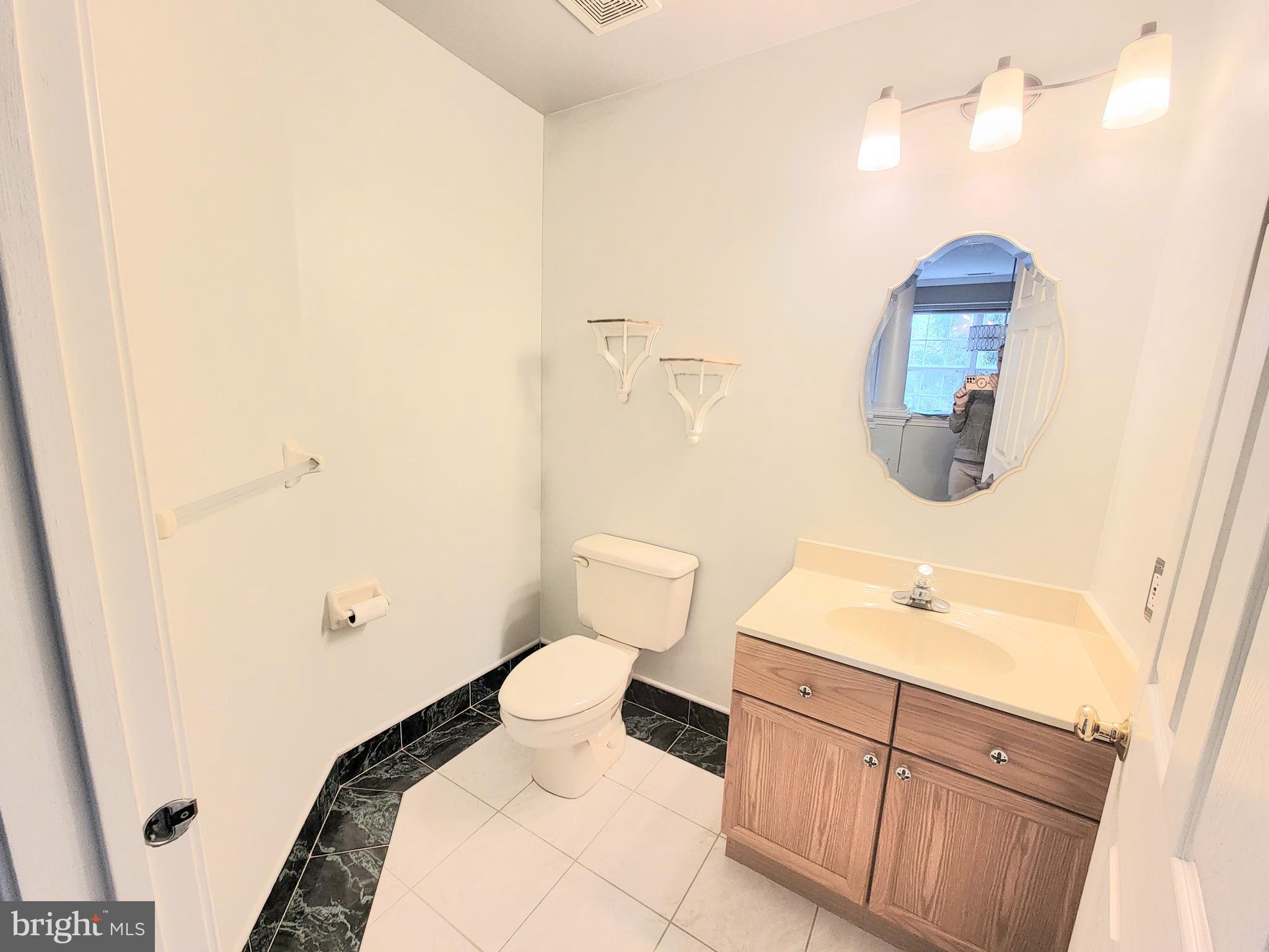 COUNTRY CROSSING - Residential